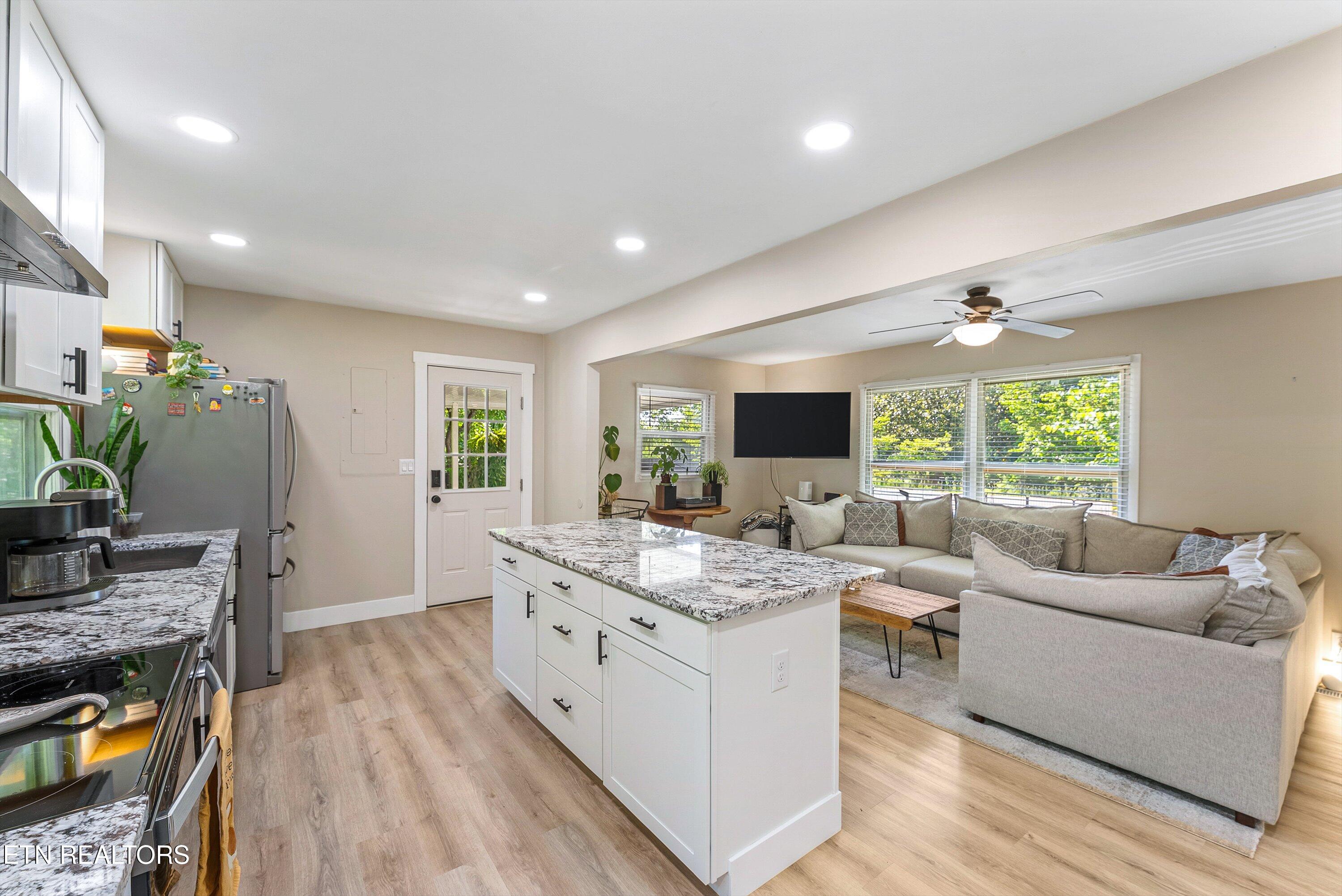 103 Loyola Lane Oak Ridge TN 37830