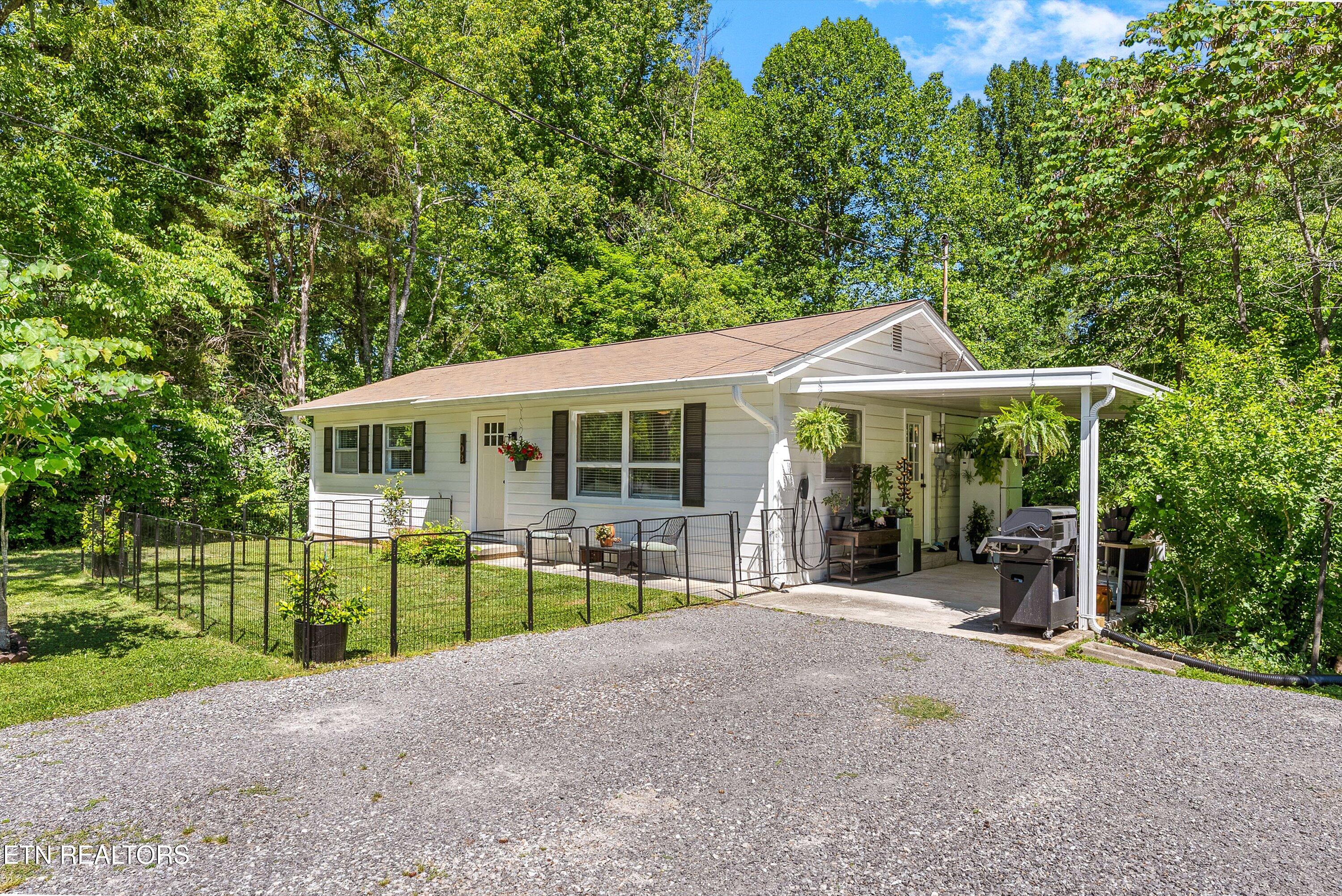 103 Loyola Lane Oak Ridge TN 37830