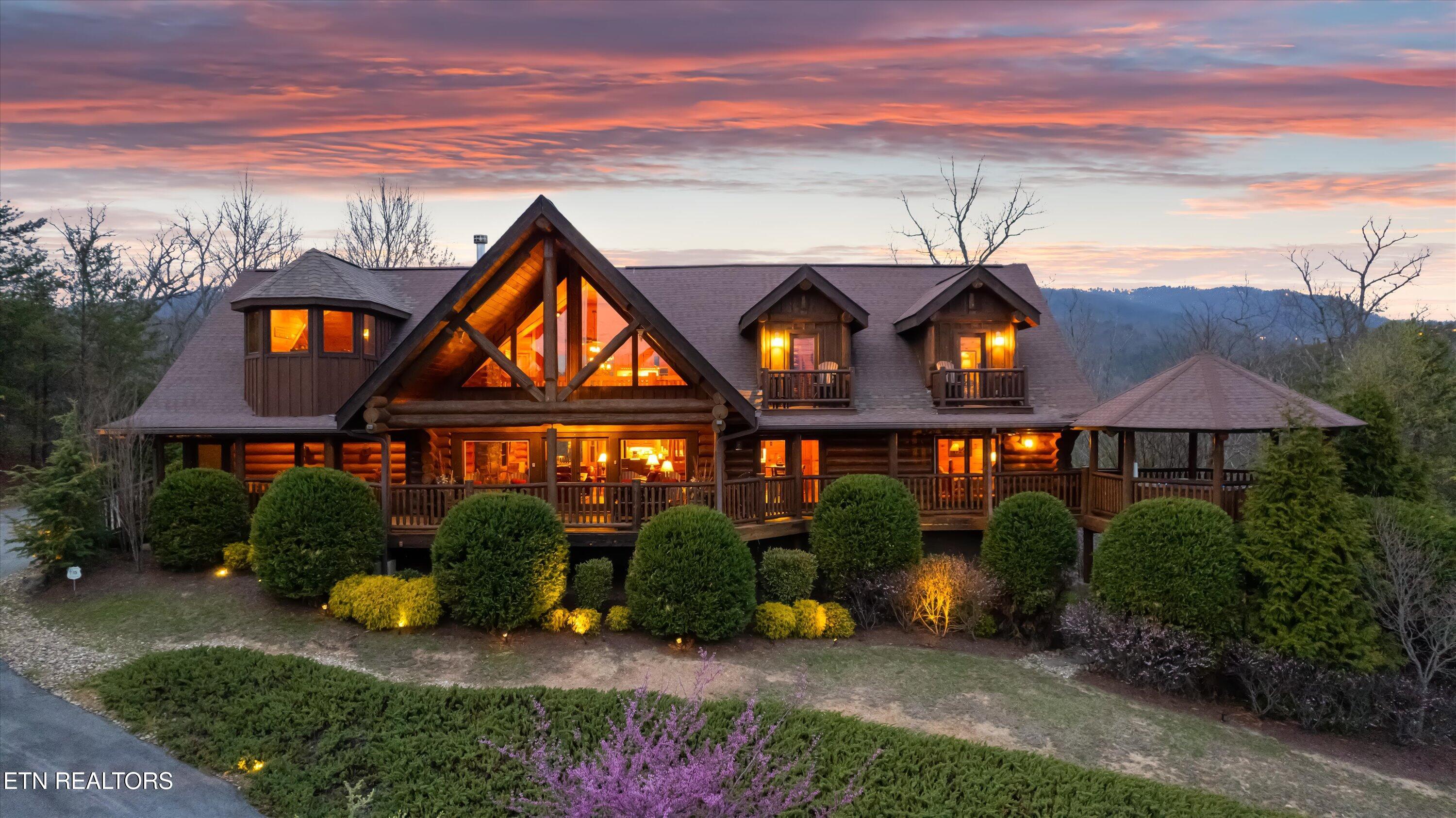 2436 Smoky Vista Way Sevierville TN 37862