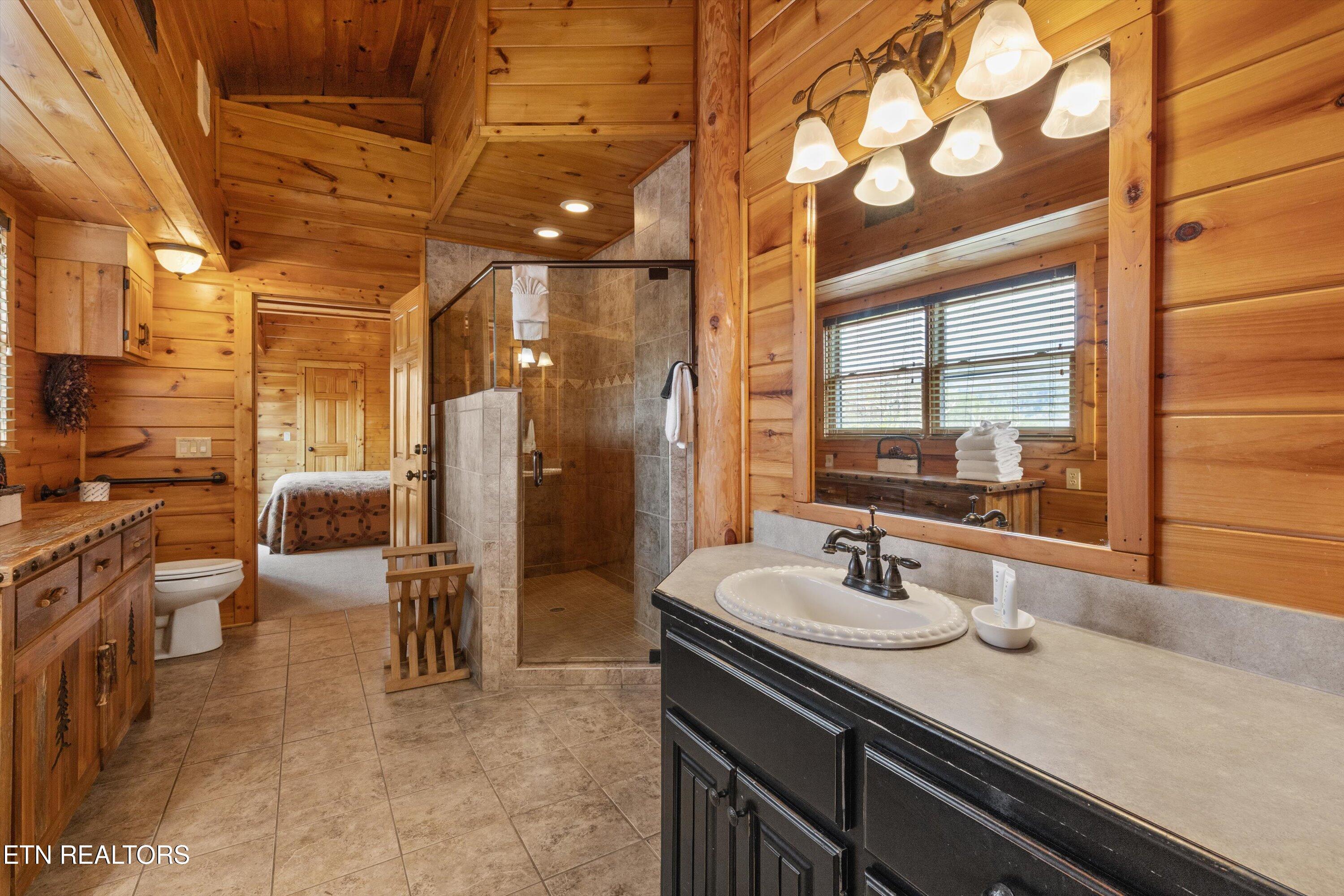 2436 Smoky Vista Way Sevierville TN 37862