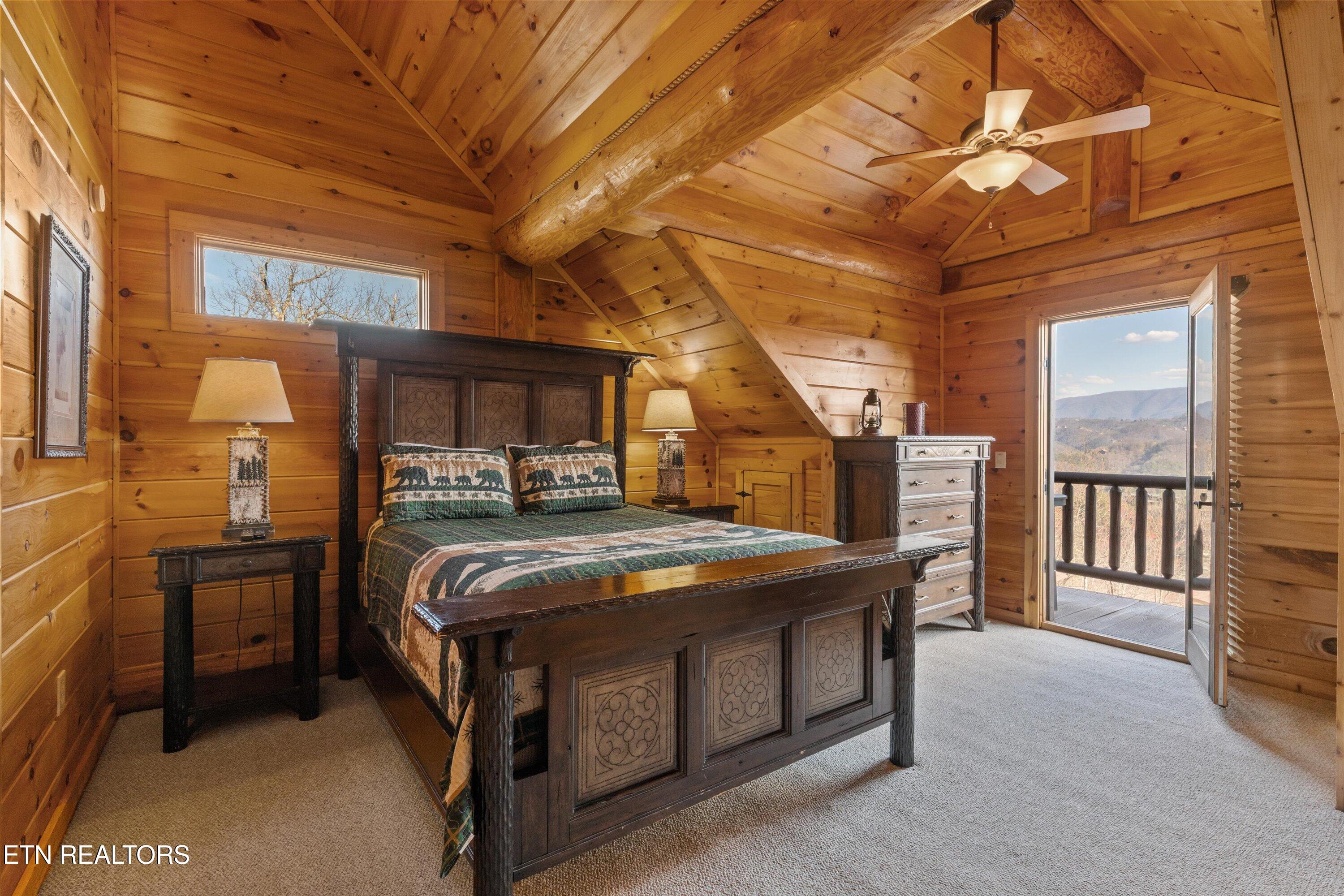 2436 Smoky Vista Way Sevierville TN 37862