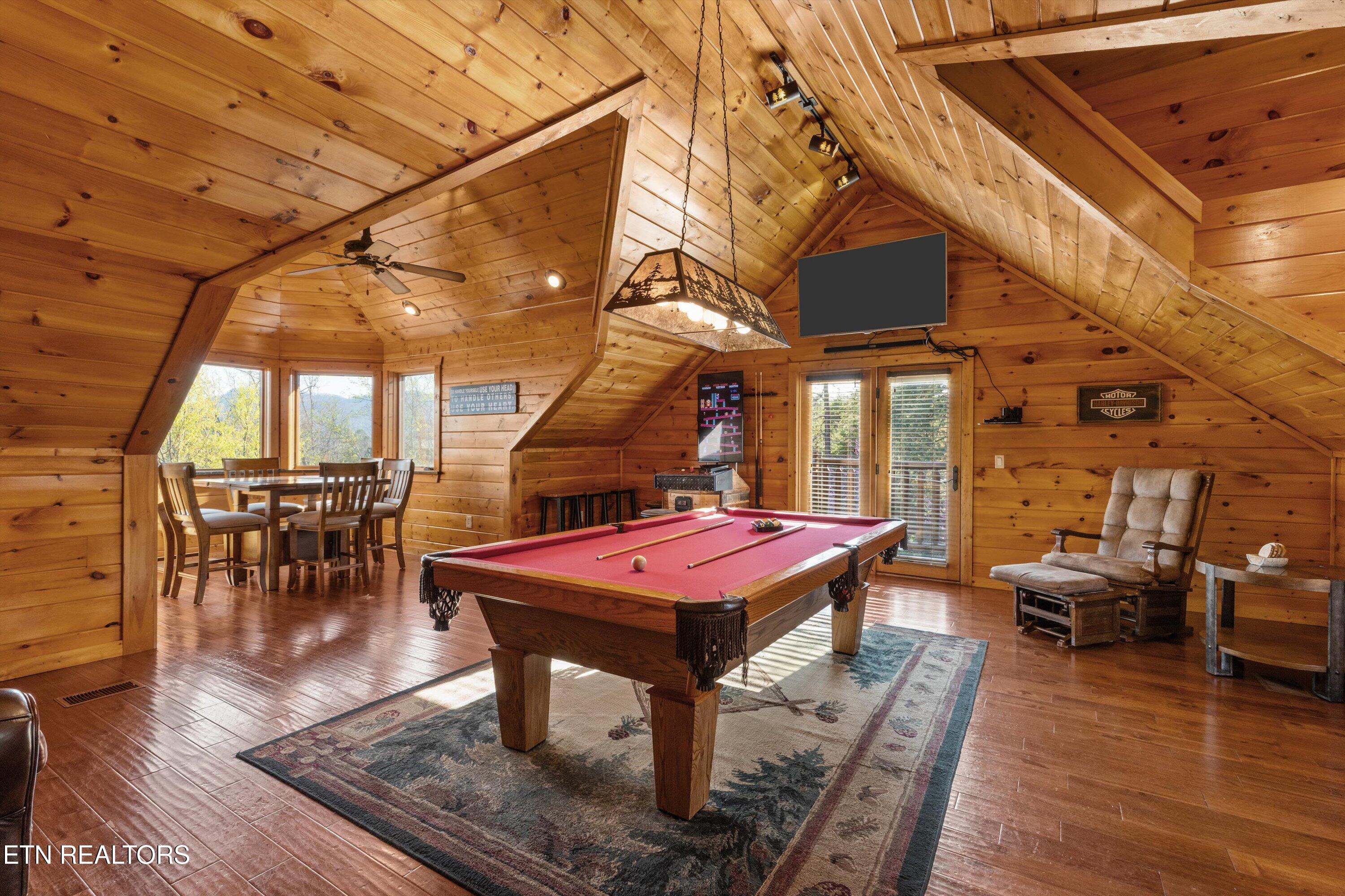 2436 Smoky Vista Way Sevierville TN 37862