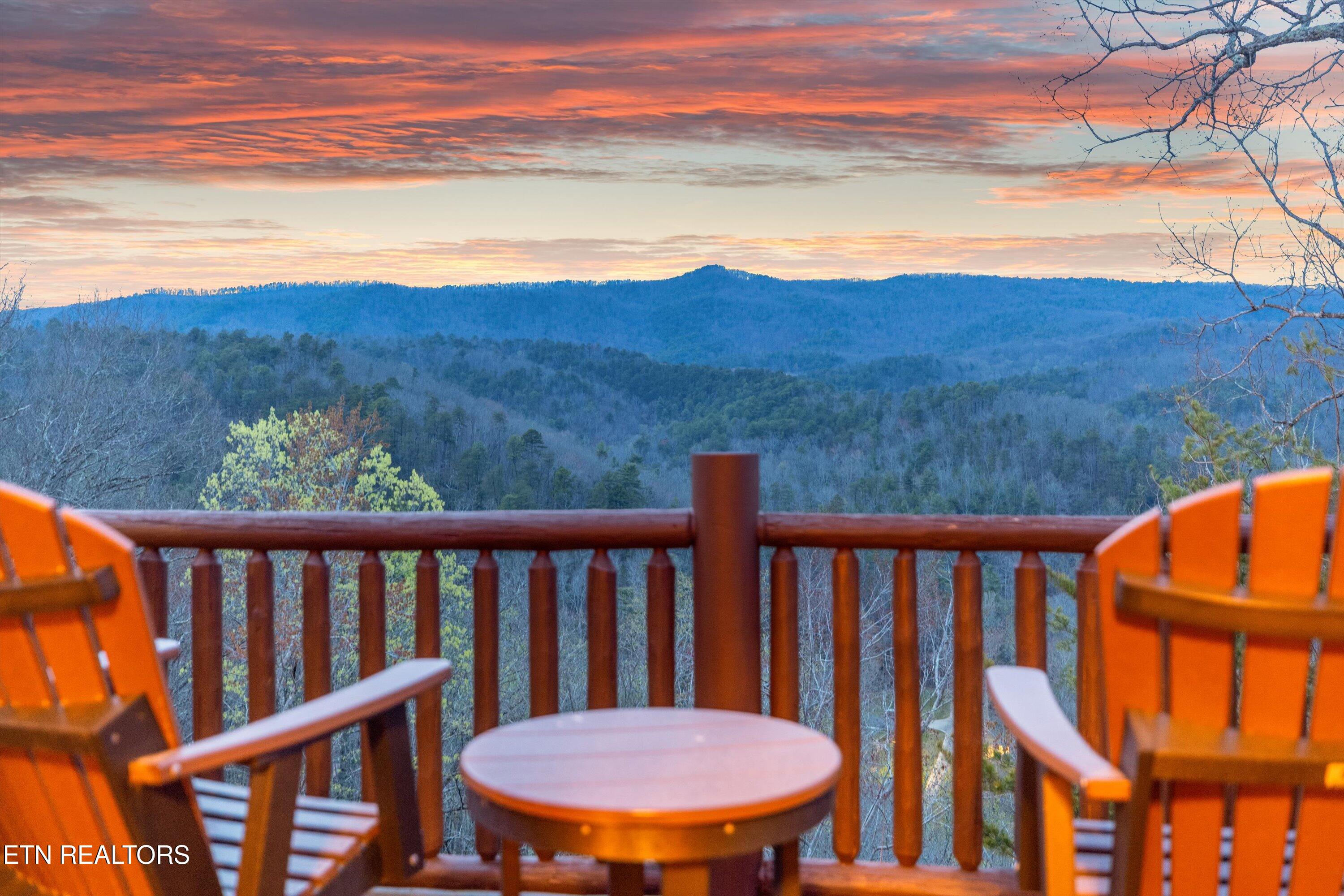 2436 Smoky Vista Way Sevierville TN 37862