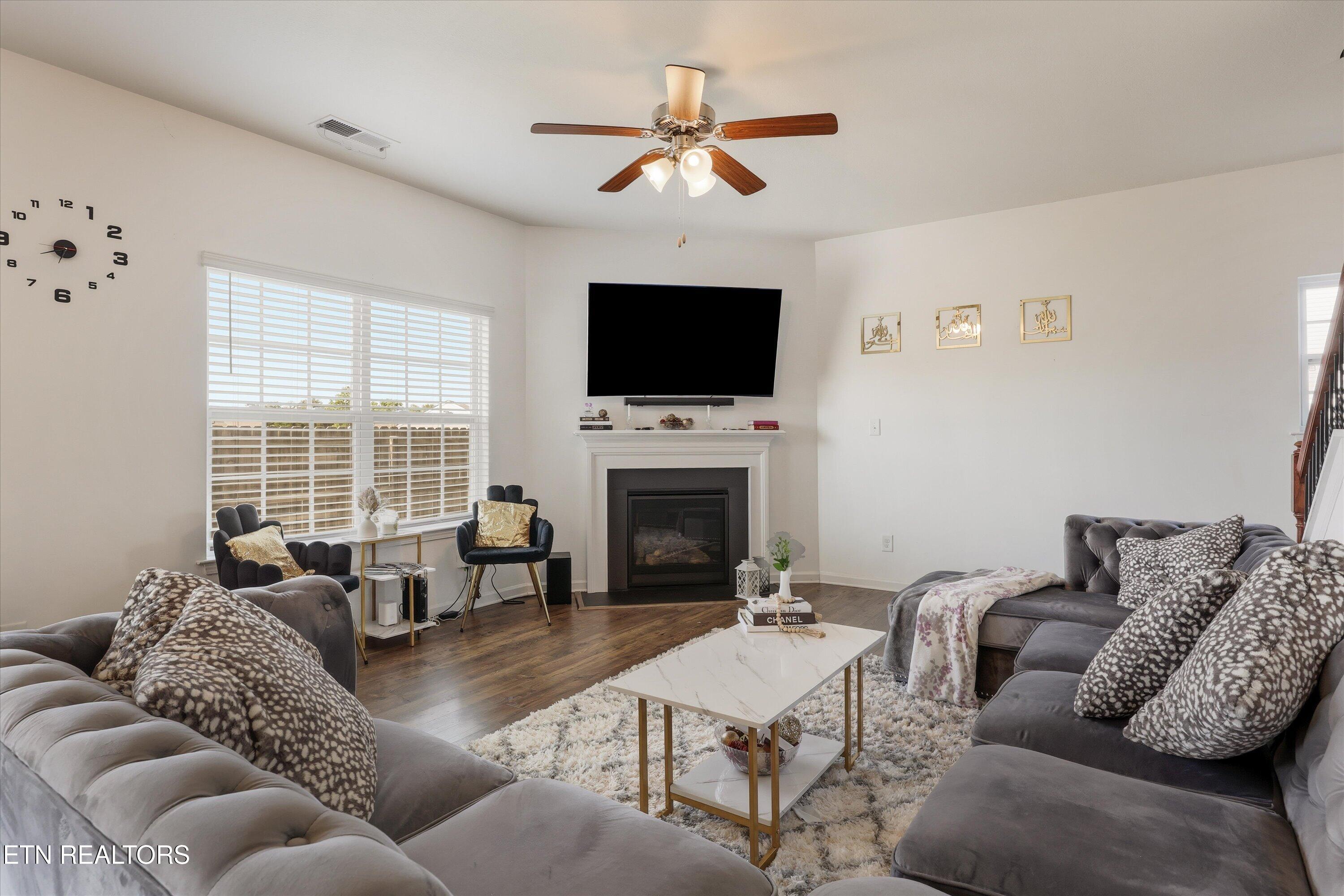241 Gail Lane Lenoir City TN 37772