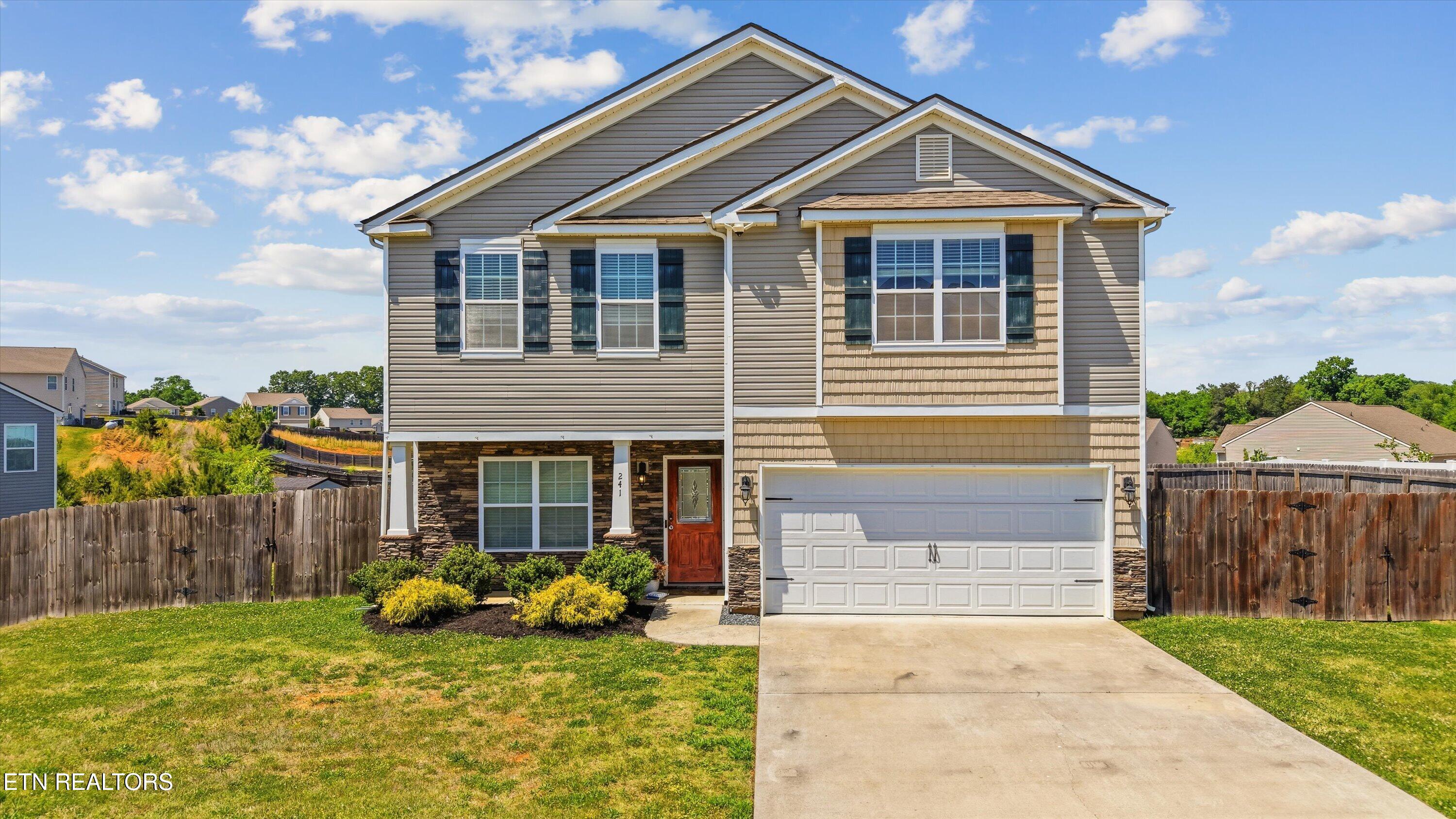 241 Gail Lane Lenoir City TN 37772