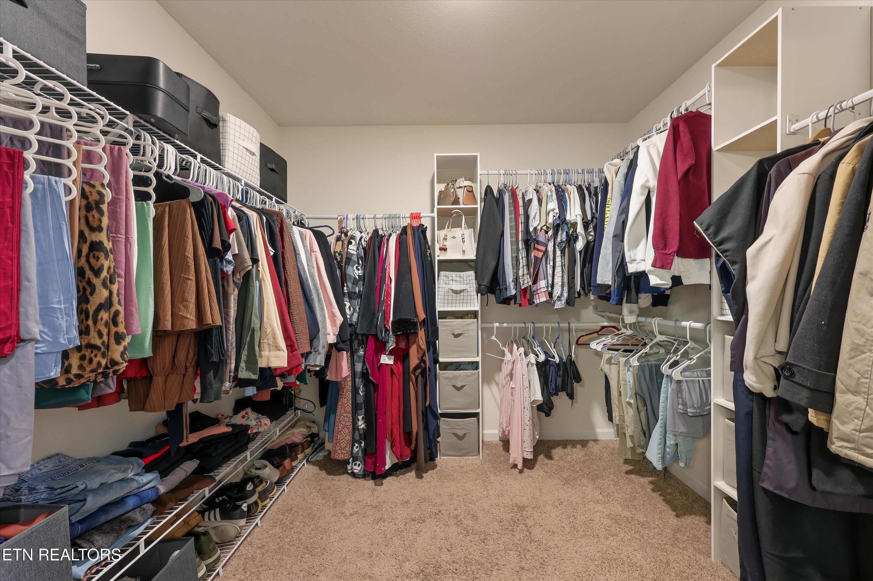 241 Gail Lane Lenoir City TN 37772