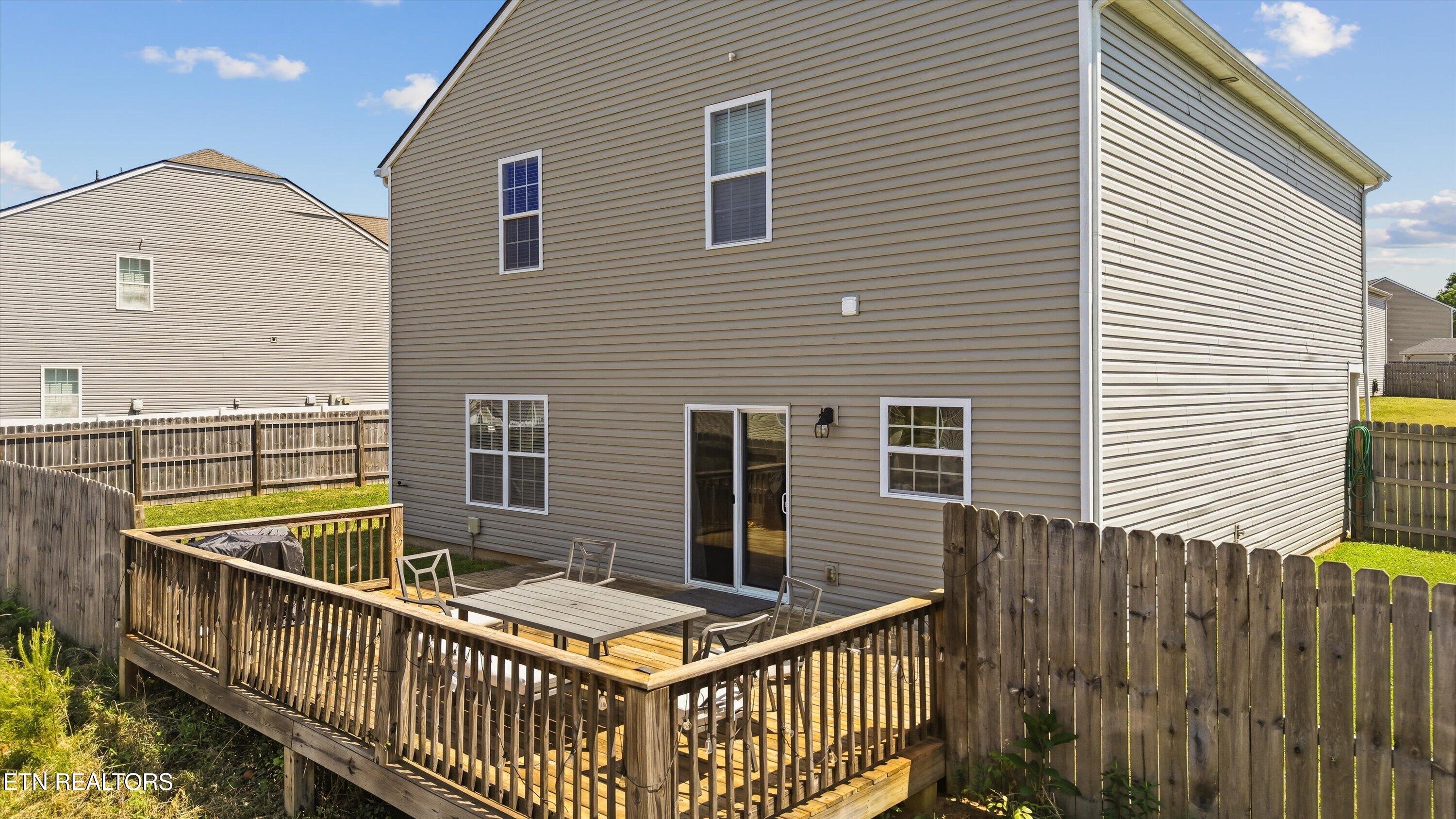 241 Gail Lane Lenoir City TN 37772