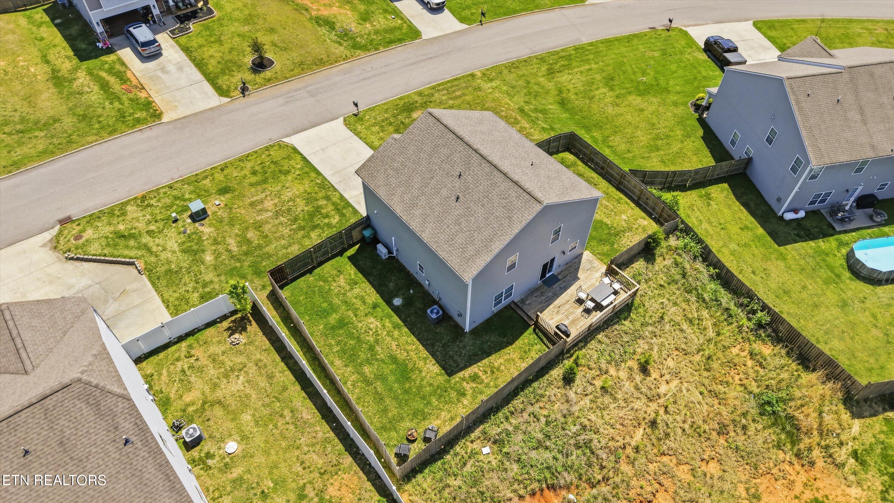 241 Gail Lane Lenoir City TN 37772