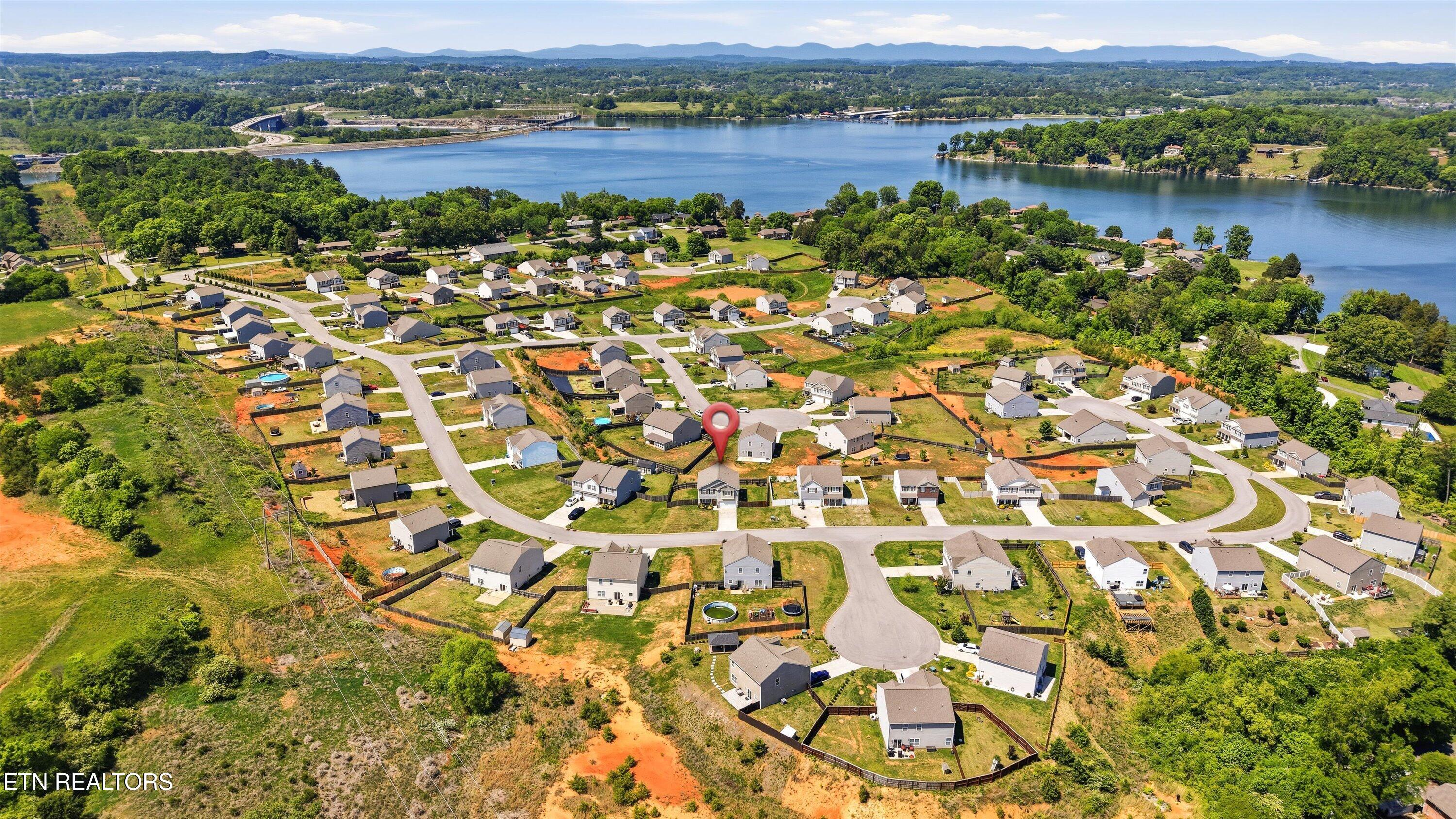 241 Gail Lane Lenoir City TN 37772