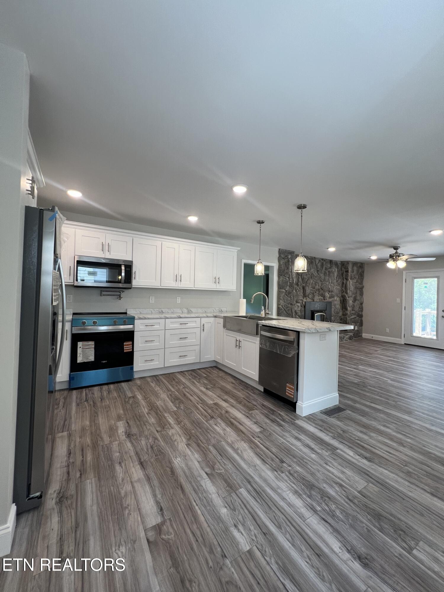 311 Jane Way Lane Jacksboro TN 37757