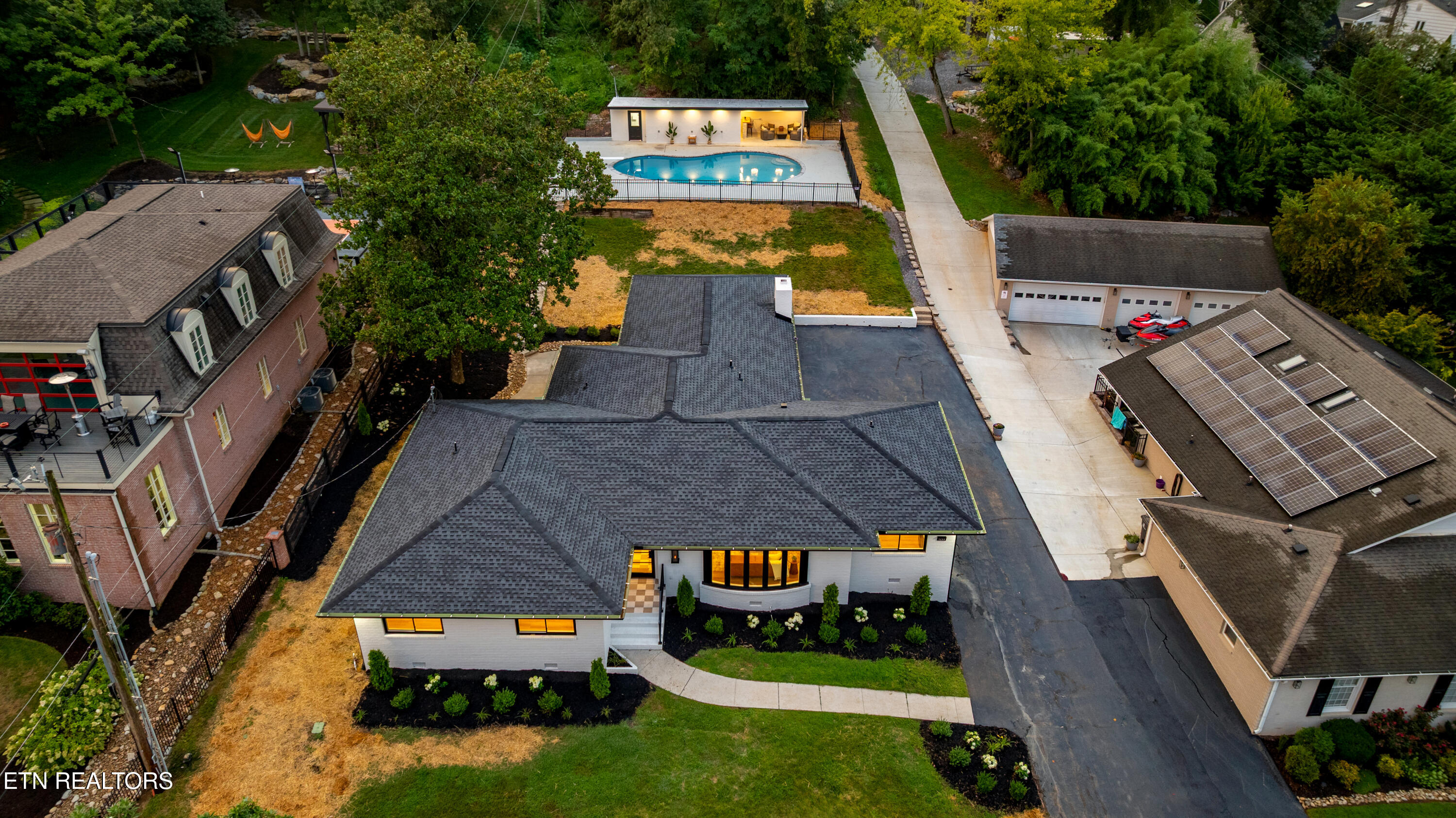 1233 Cherokee Boulevard Knoxville TN 37919