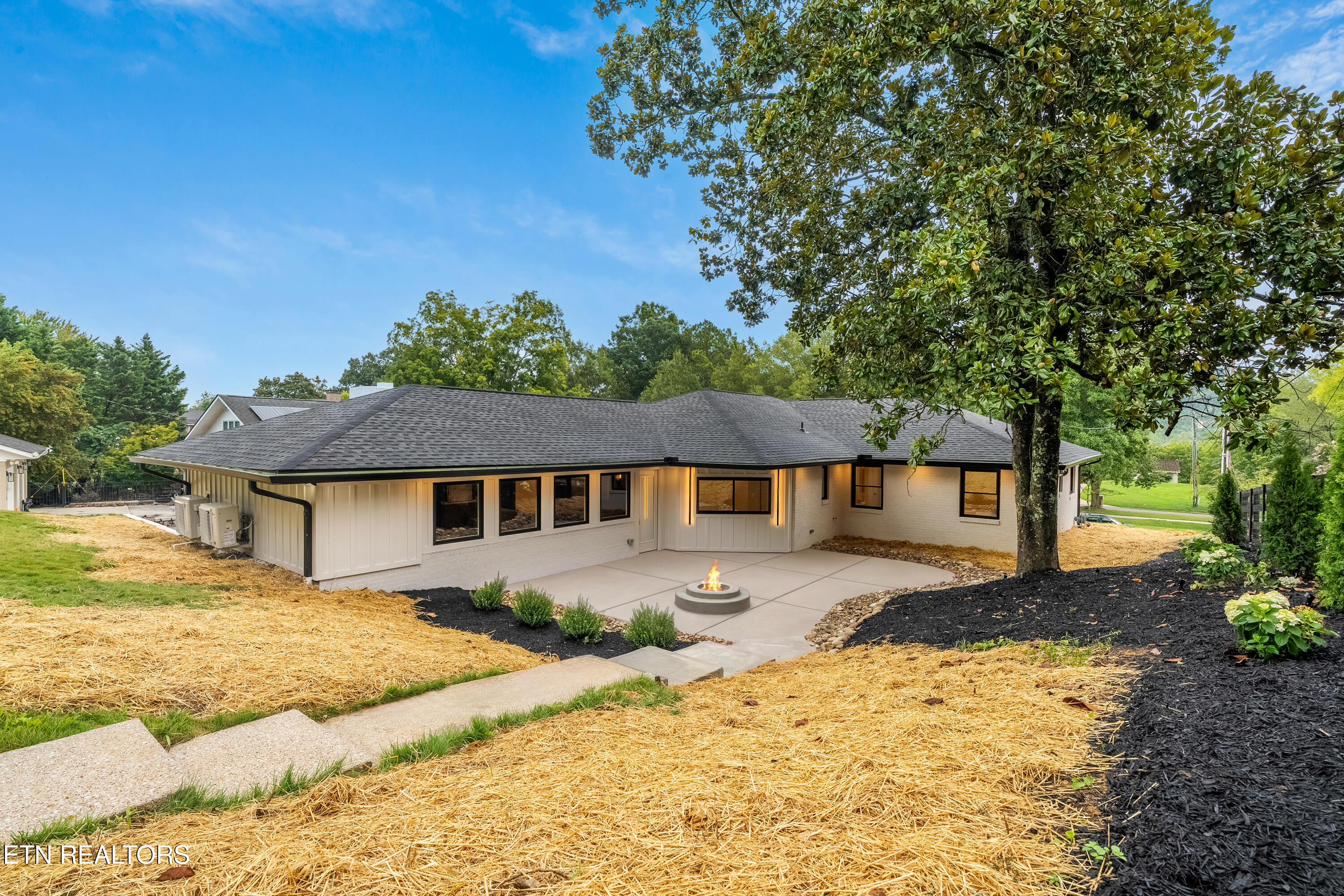 1233 Cherokee Boulevard Knoxville TN 37919