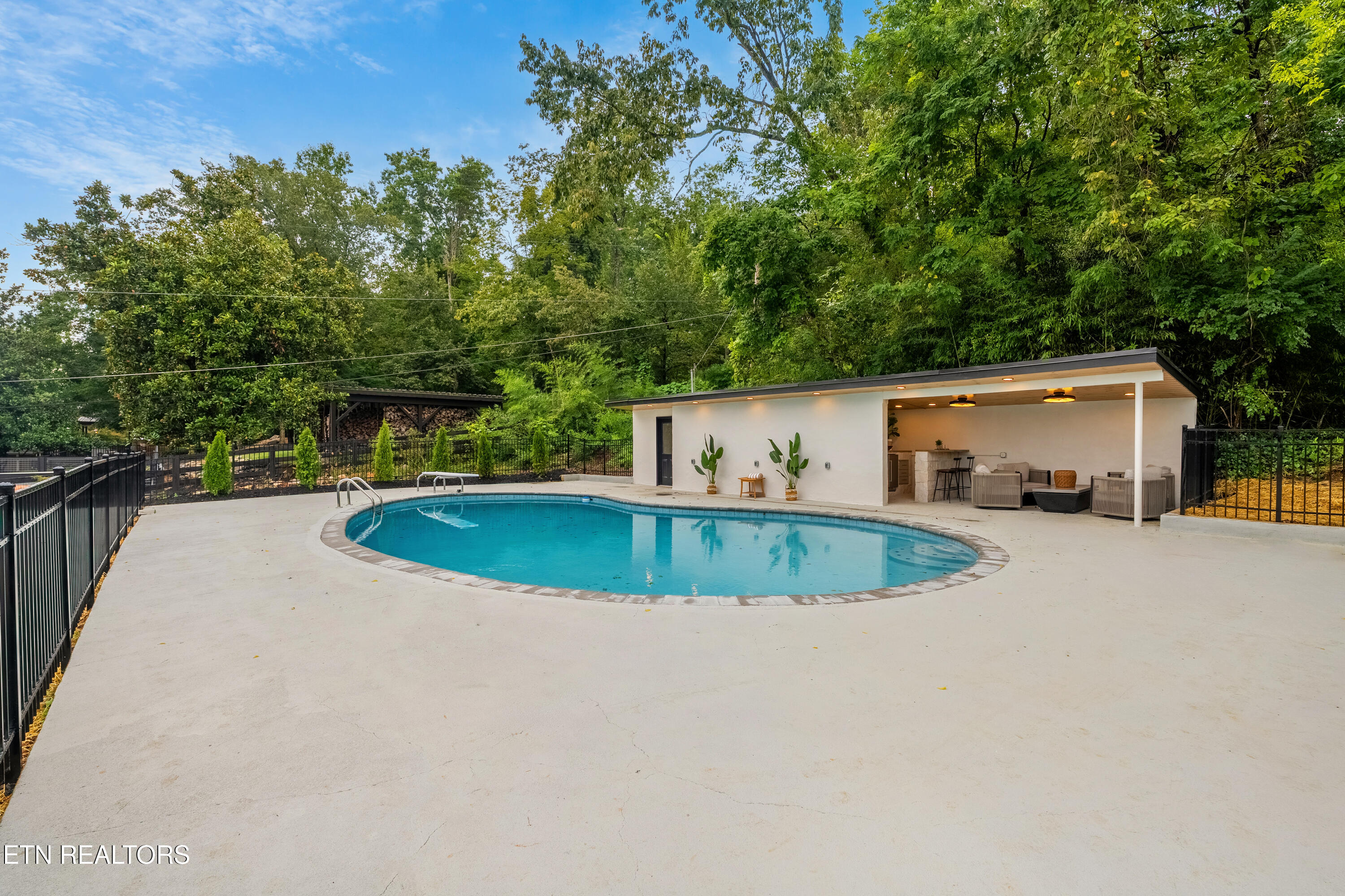 1233 Cherokee Boulevard Knoxville TN 37919
