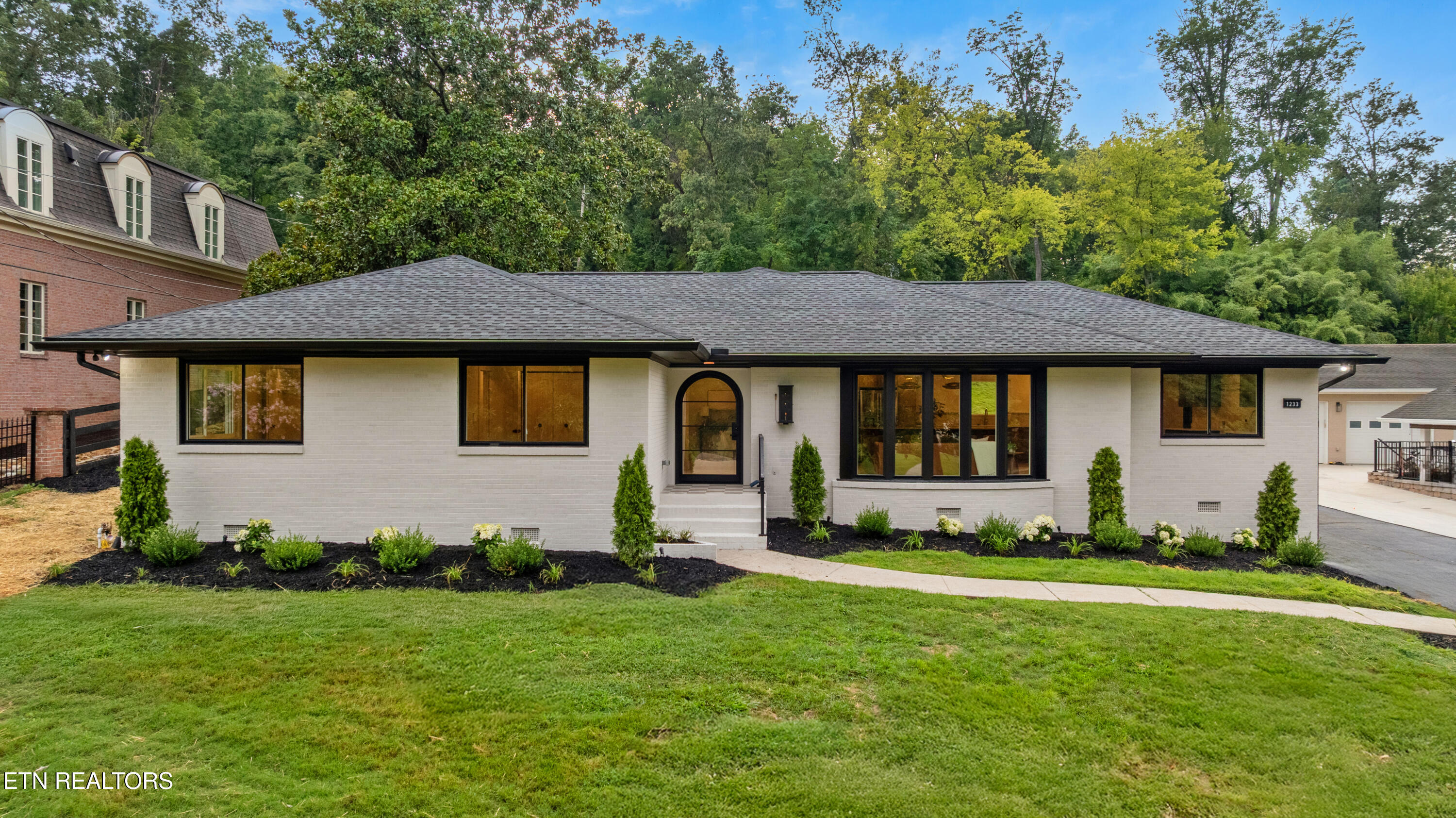 1233 Cherokee Boulevard Knoxville TN 37919