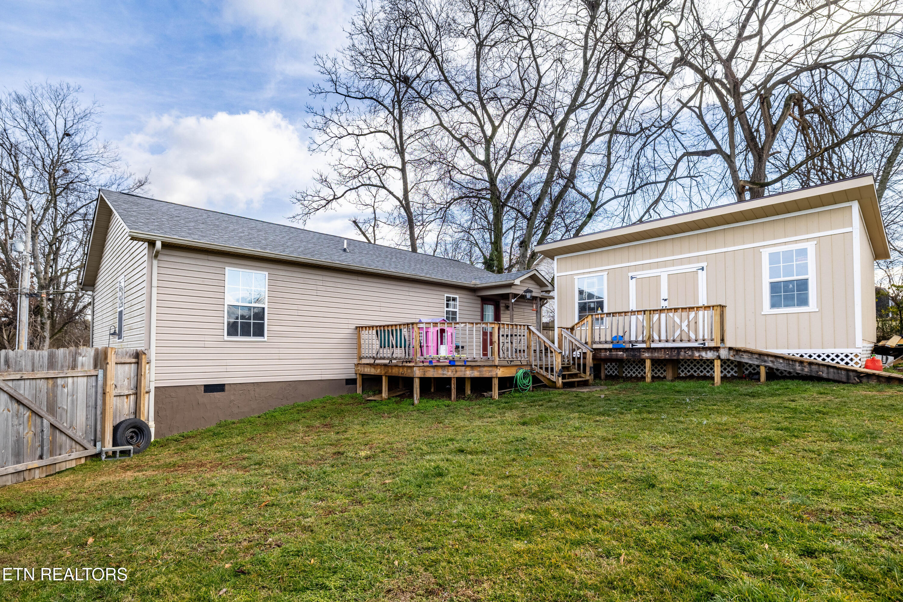1115 Fielding Drive Maryville TN 37804