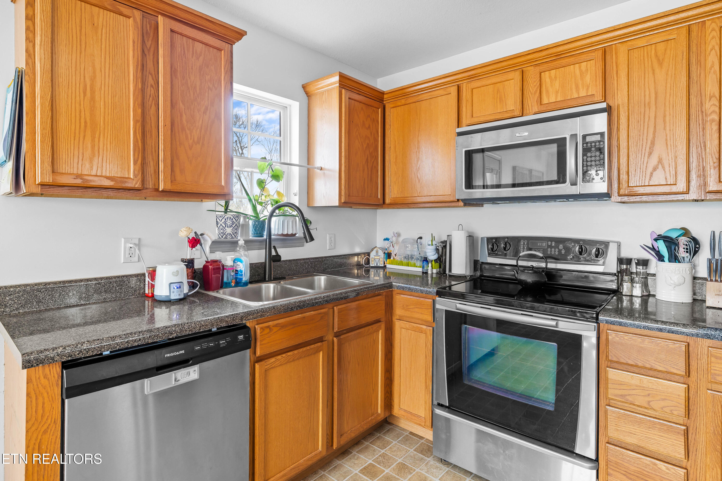 1115 Fielding Drive Maryville TN 37804