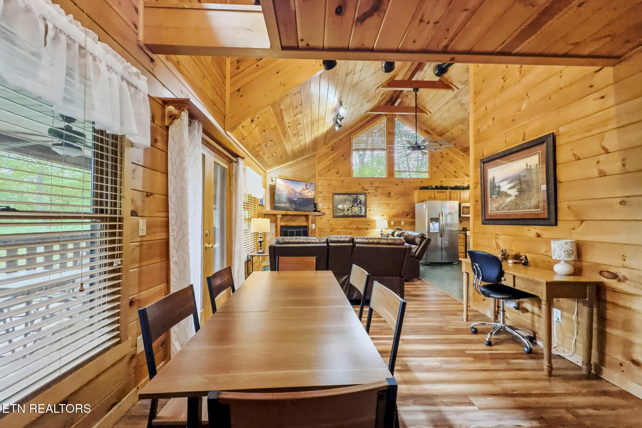 2015 Ridgecrest Loop Way Sevierville TN 37876