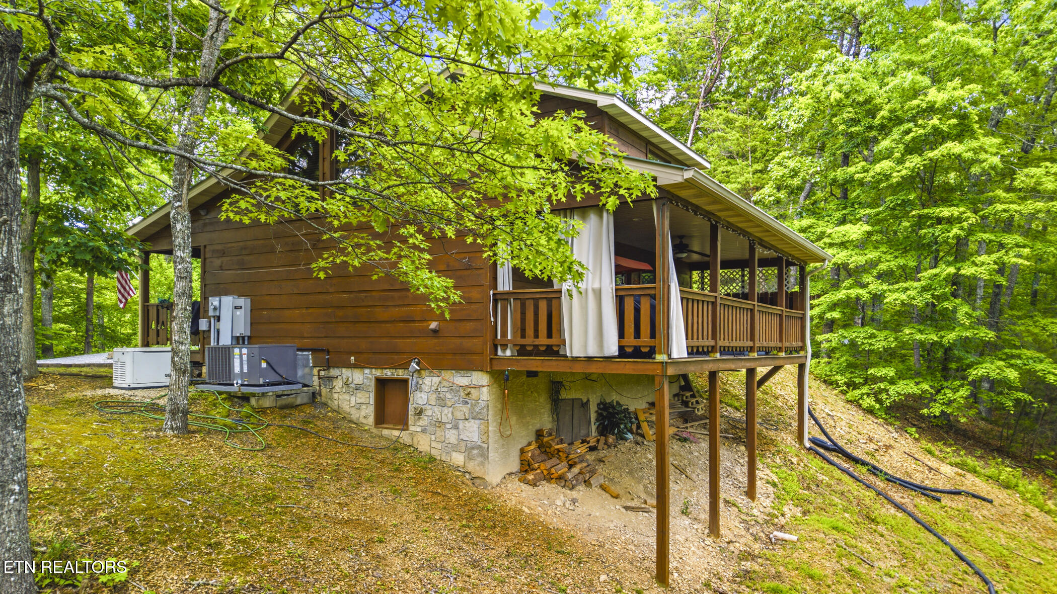 2015 Ridgecrest Loop Way Sevierville TN 37876