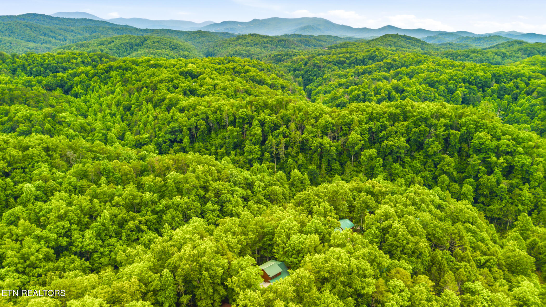 2015 Ridgecrest Loop Way Sevierville TN 37876