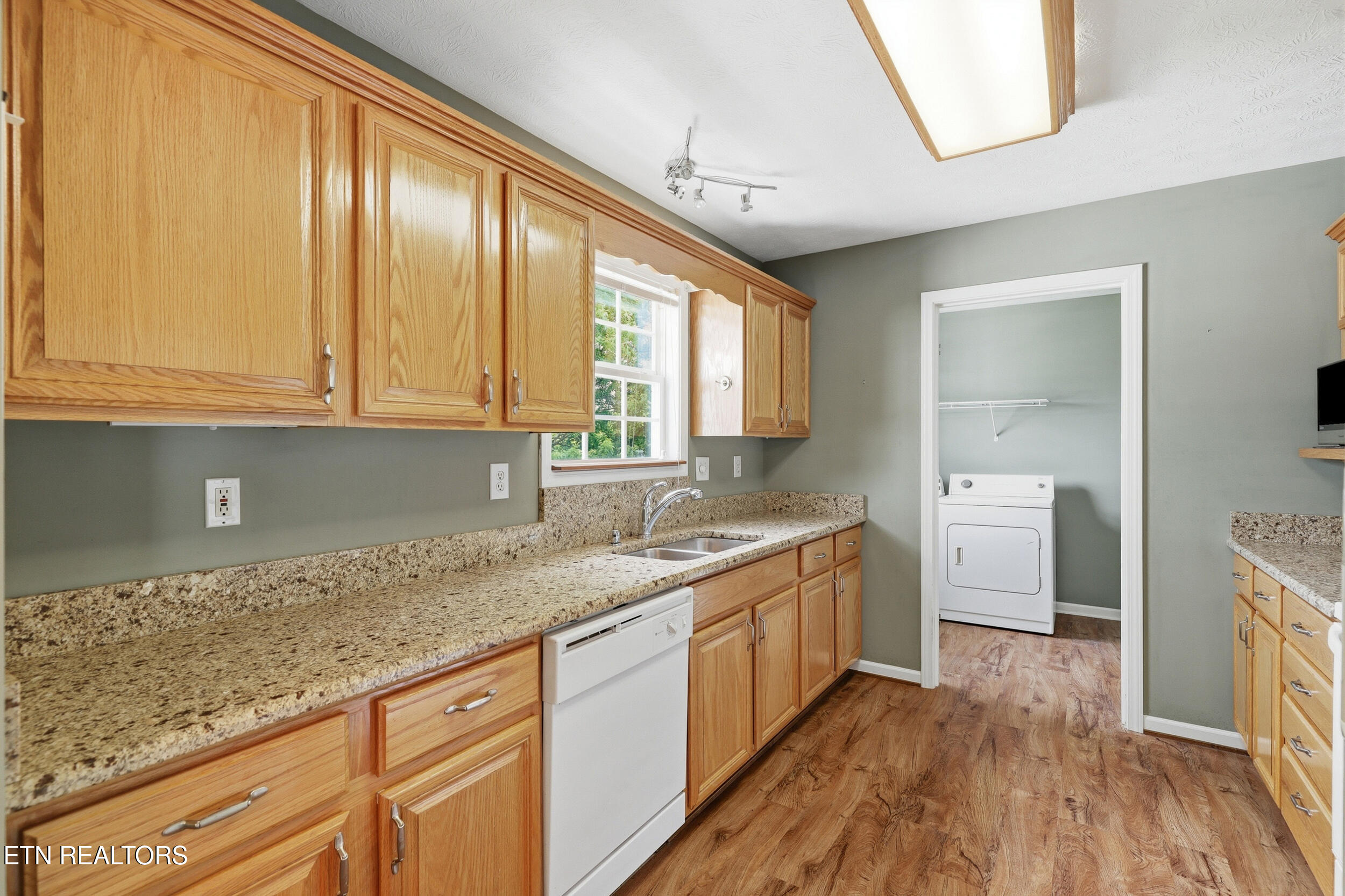 7544 Silveredge Road Knoxville TN 37918