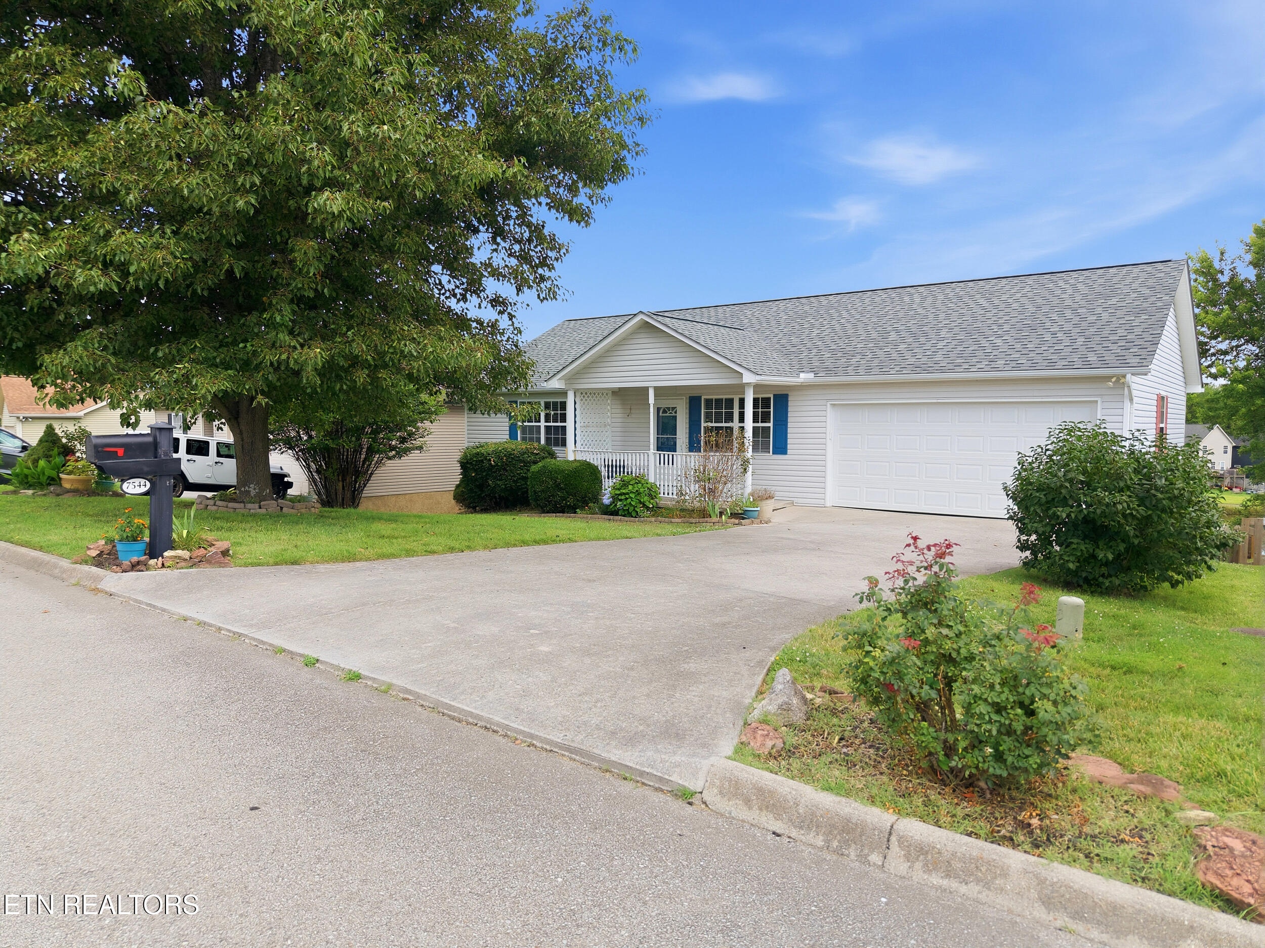 7544 Silveredge Road Knoxville TN 37918