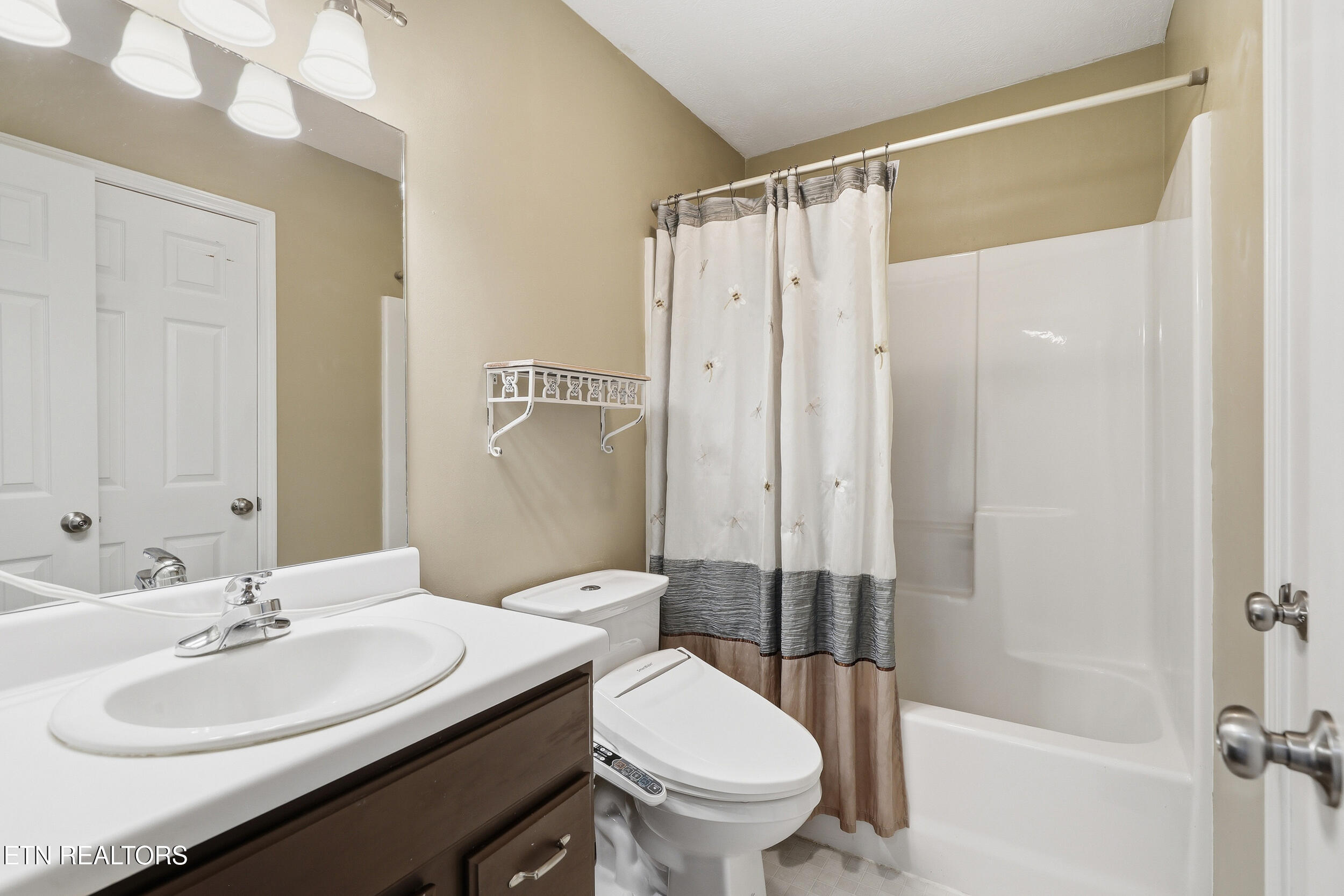 7544 Silveredge Road Knoxville TN 37918