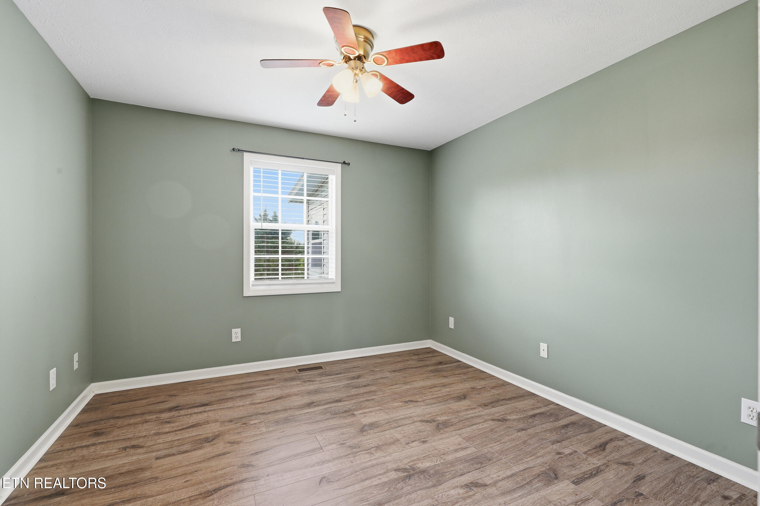7544 Silveredge Road Knoxville TN 37918
