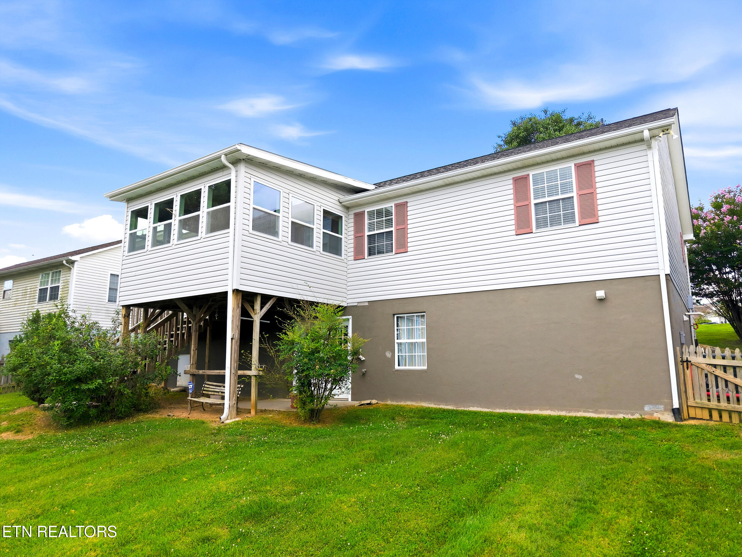 7544 Silveredge Road Knoxville TN 37918
