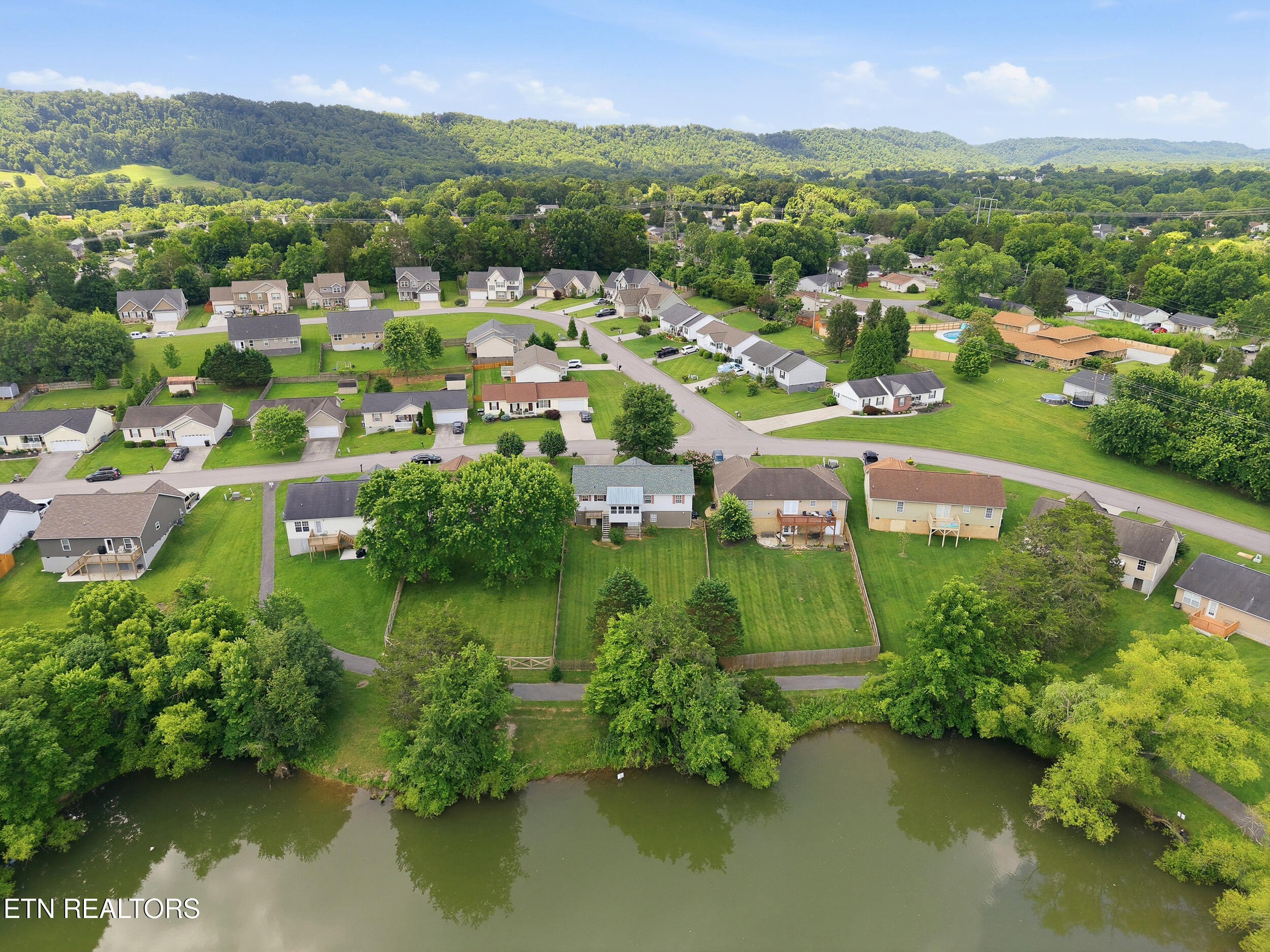 7544 Silveredge Road Knoxville TN 37918