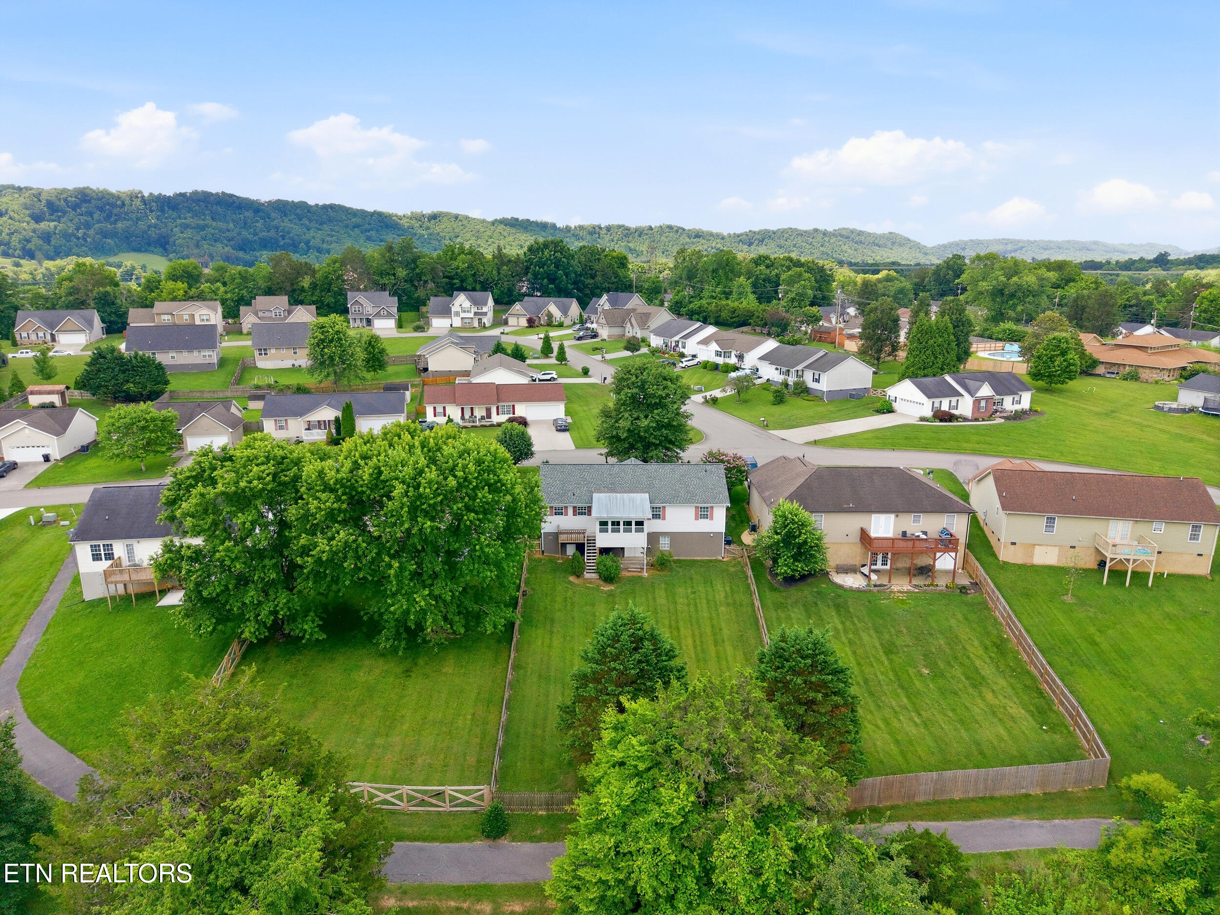 7544 Silveredge Road Knoxville TN 37918