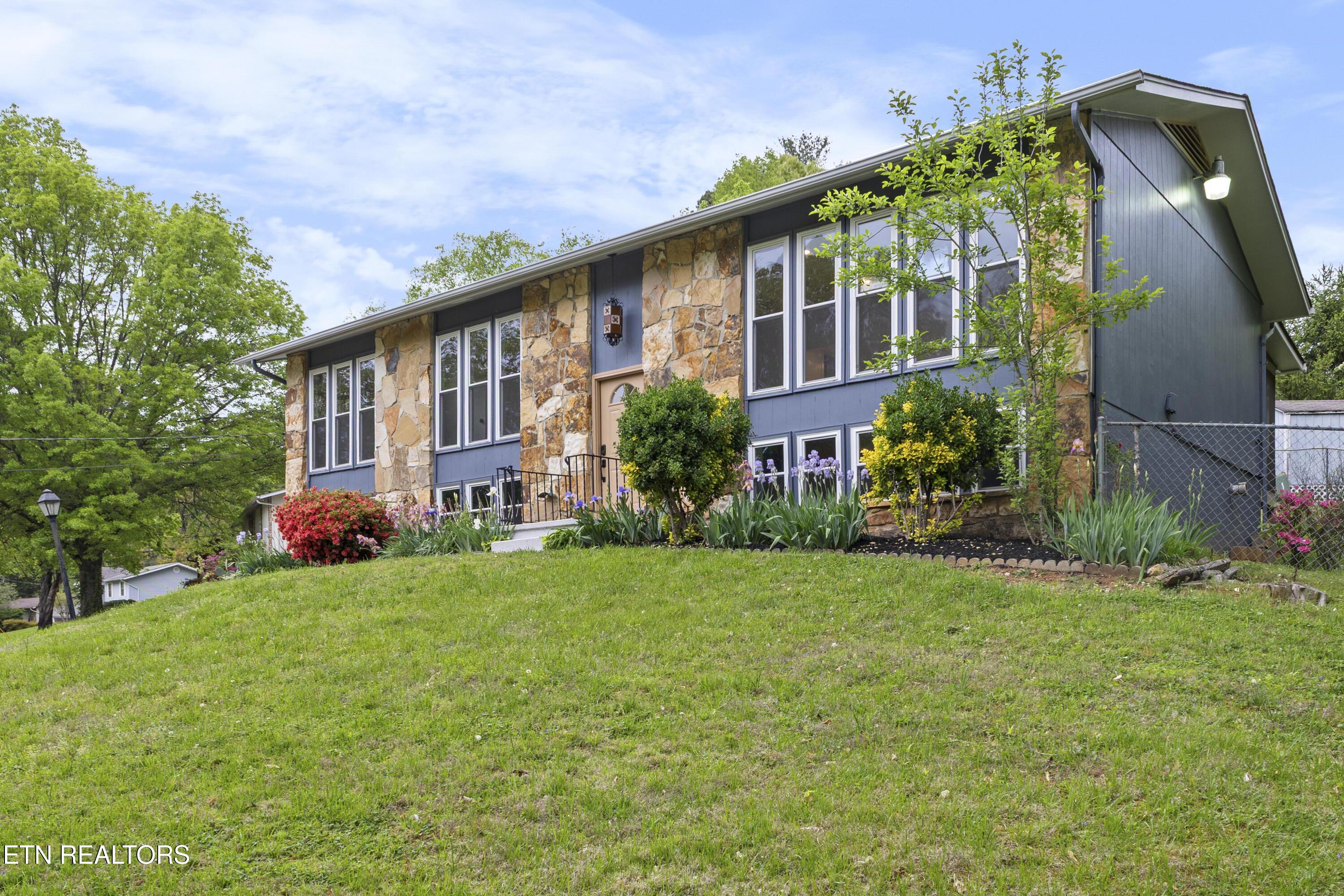 8907 Farne Island Boulevard Knoxville TN 37923
