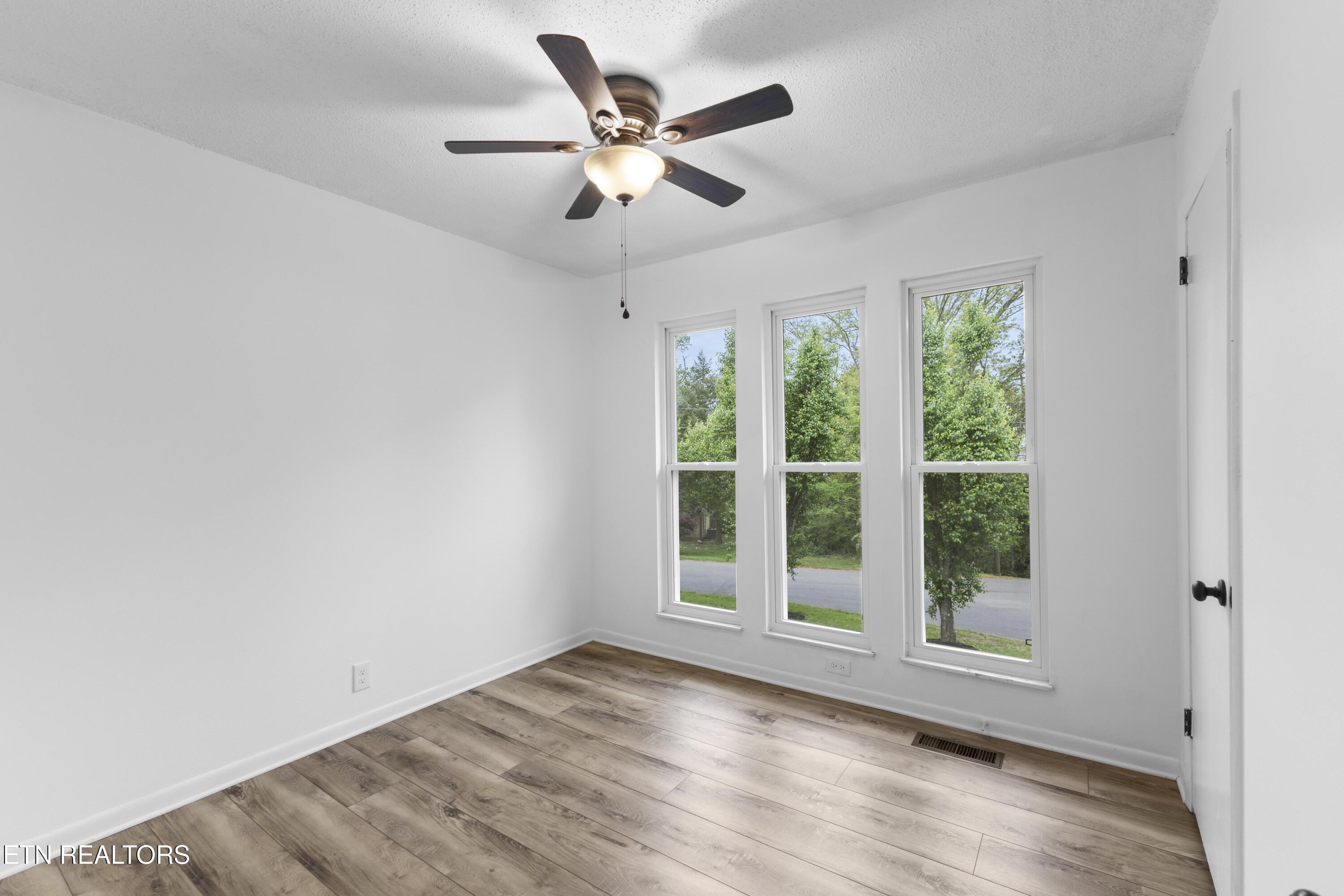 8907 Farne Island Boulevard Knoxville TN 37923