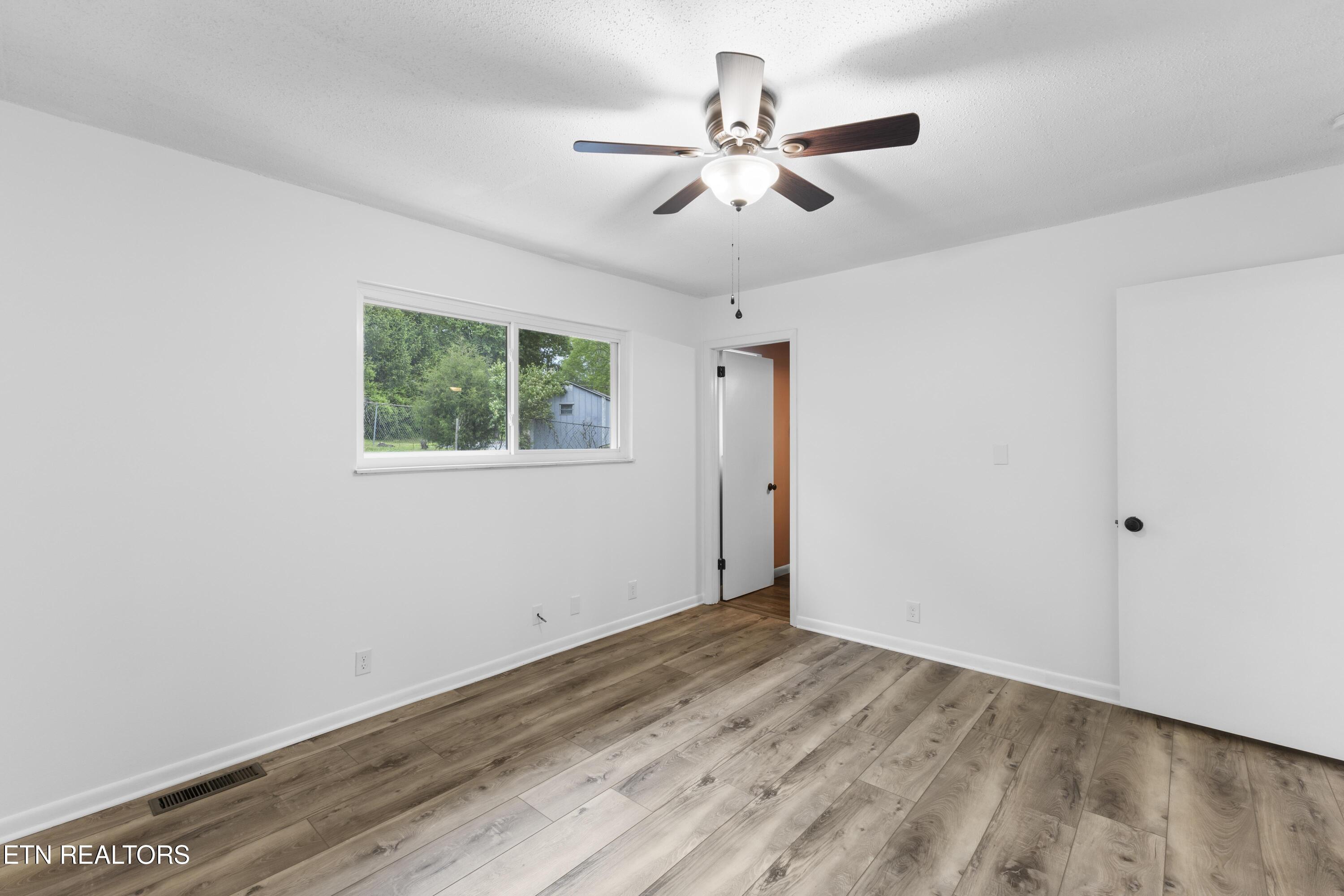 8907 Farne Island Boulevard Knoxville TN 37923