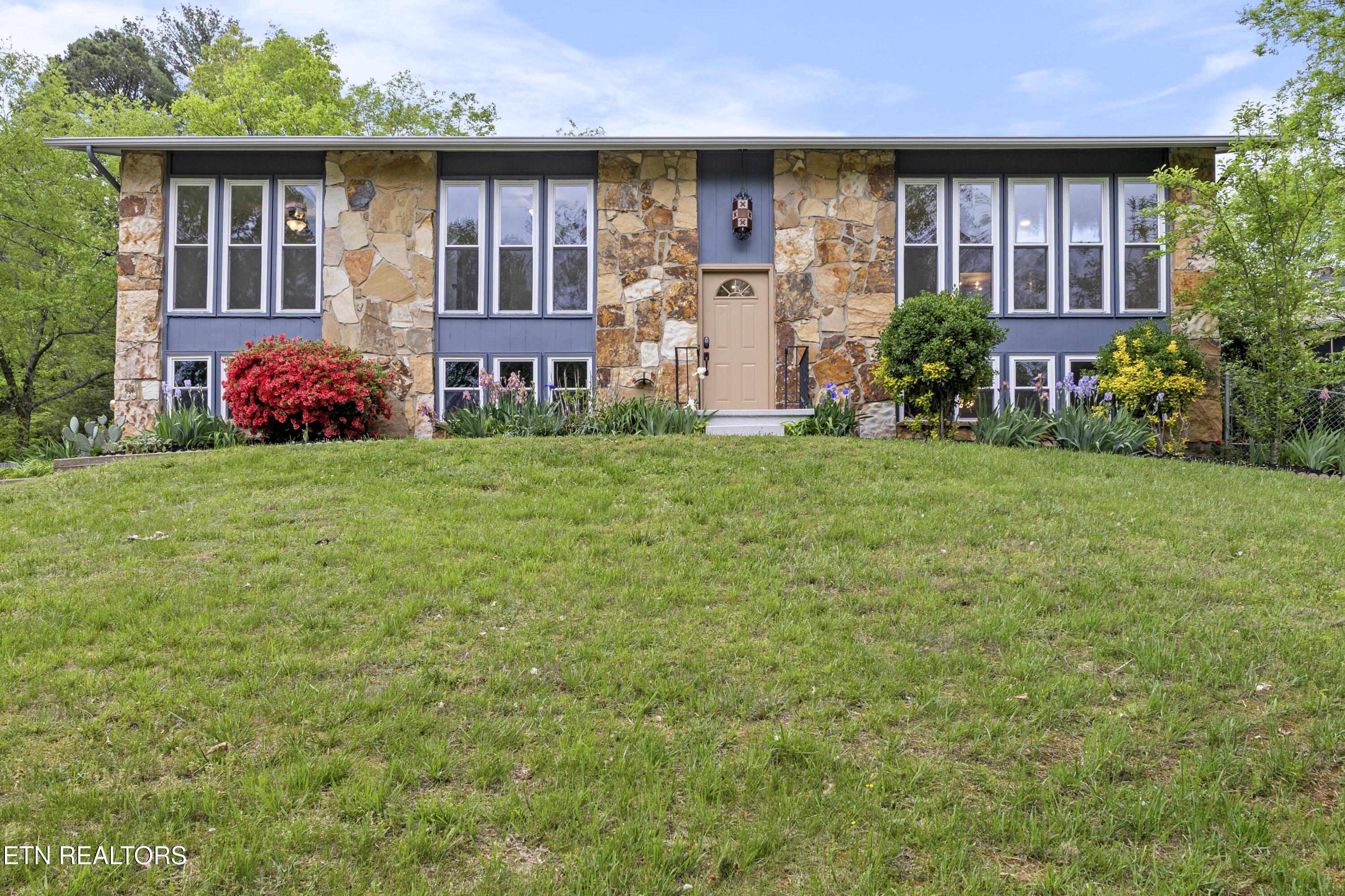 8907 Farne Island Boulevard Knoxville TN 37923