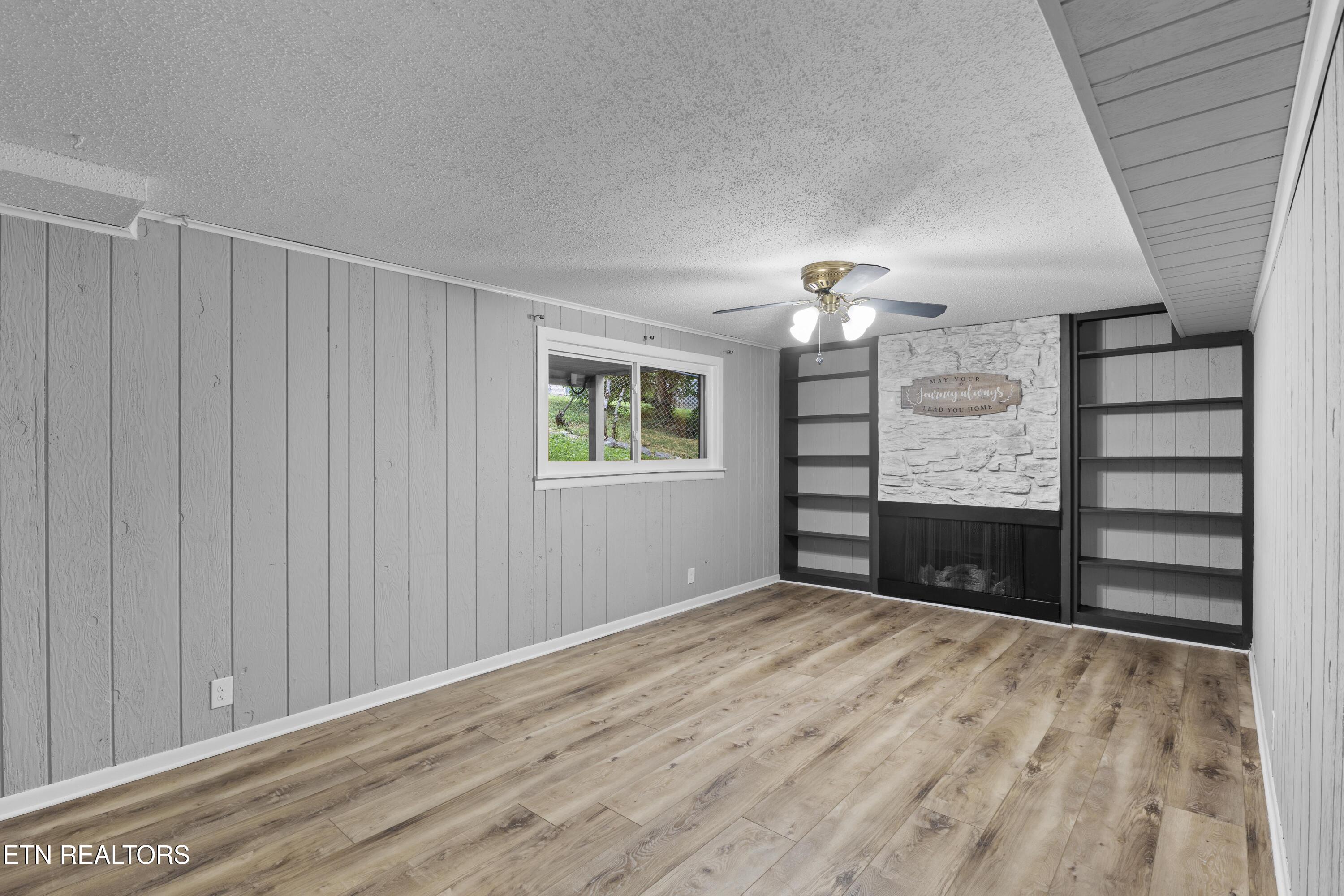8907 Farne Island Boulevard Knoxville TN 37923