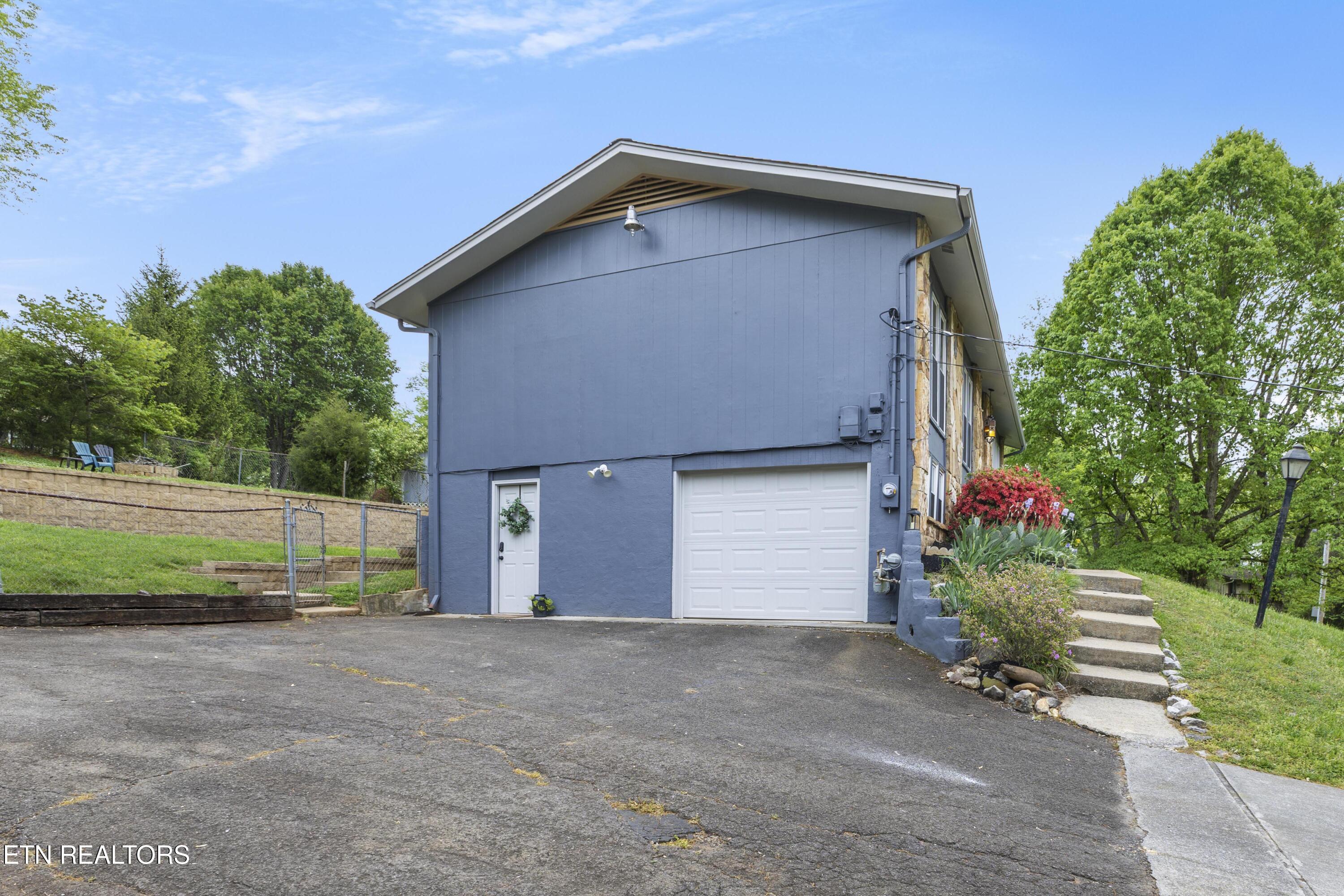 8907 Farne Island Boulevard Knoxville TN 37923