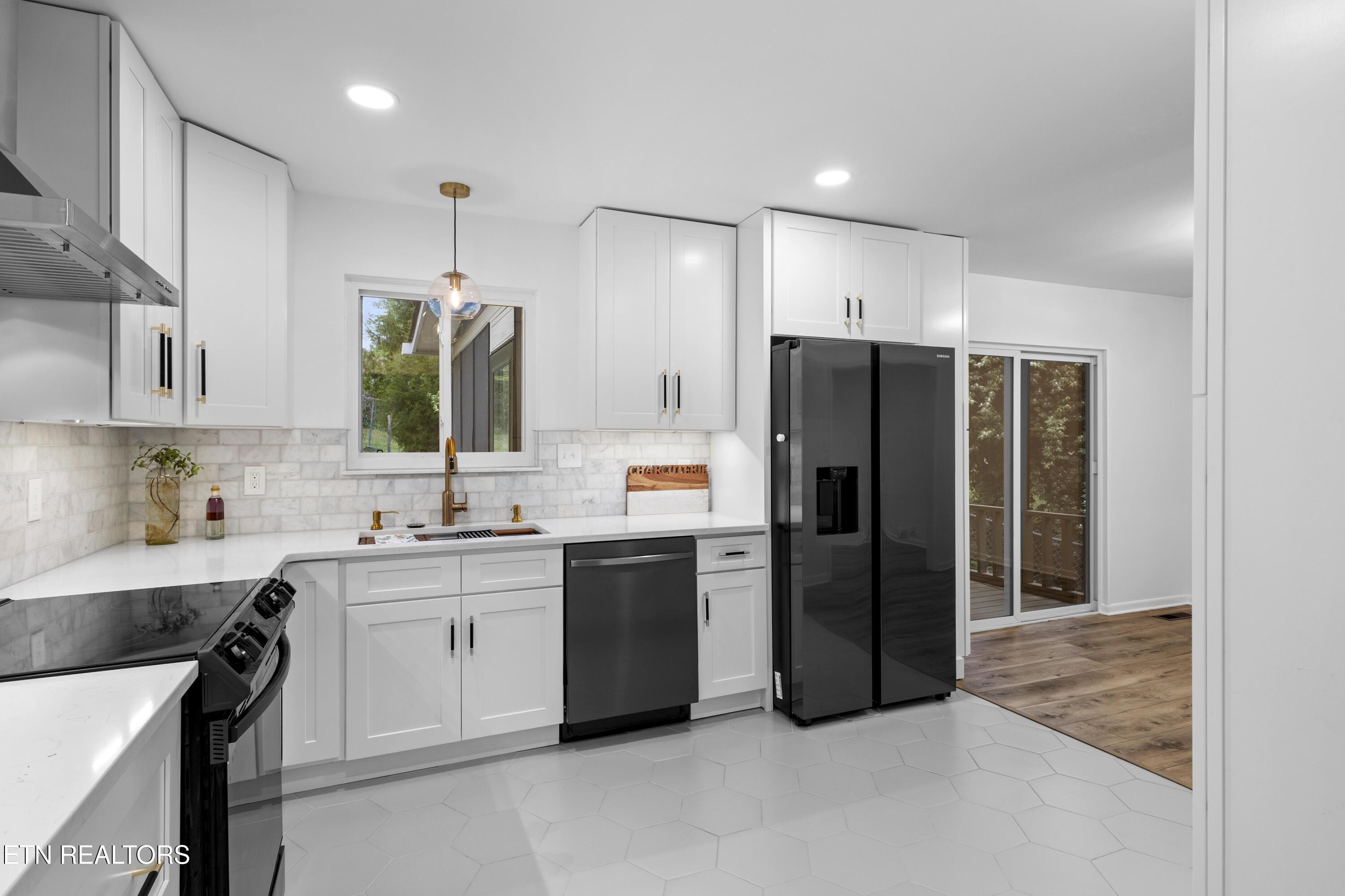 8907 Farne Island Boulevard Knoxville TN 37923