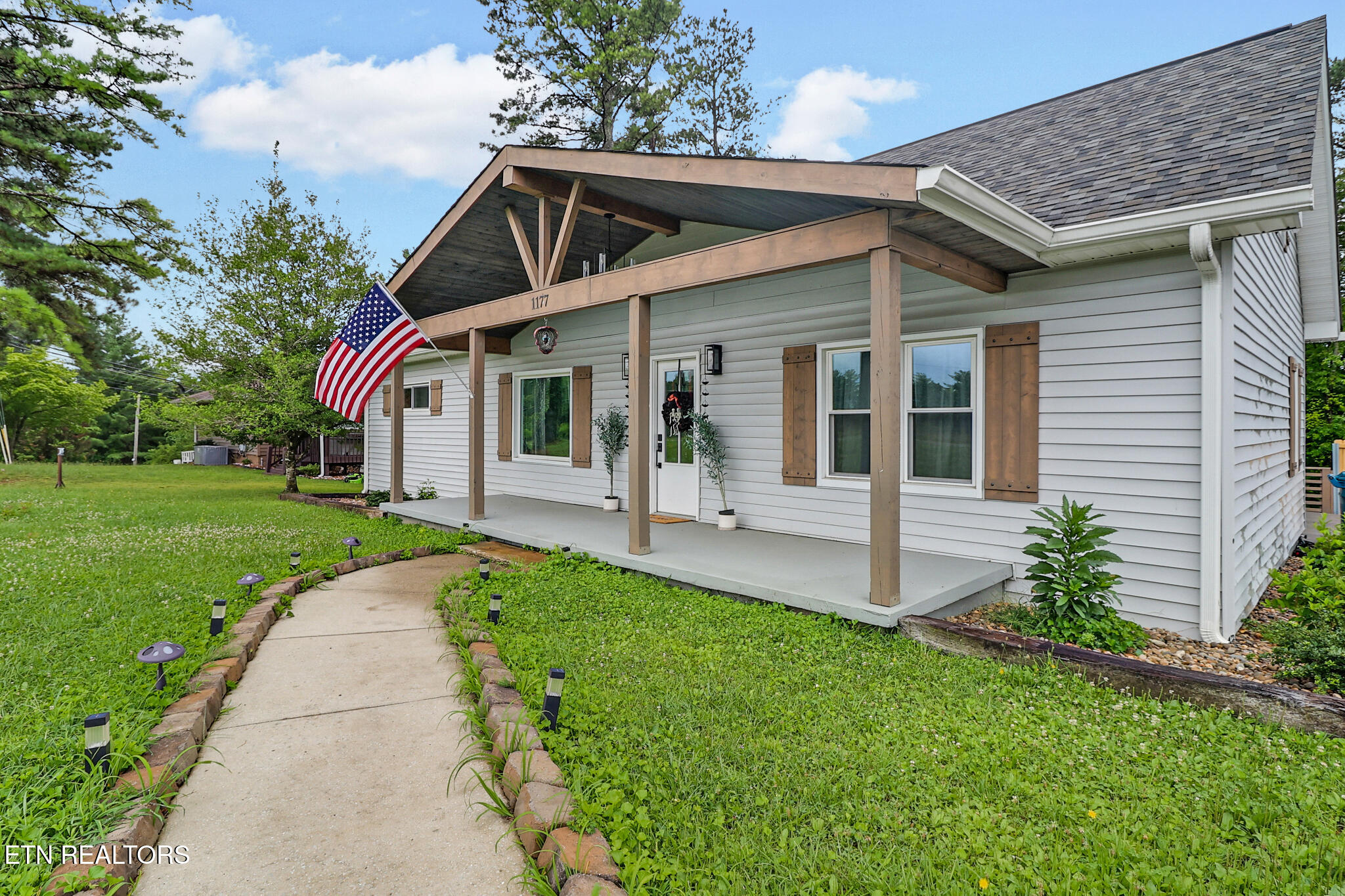 1177 Sparta Highway Crossville TN 38572