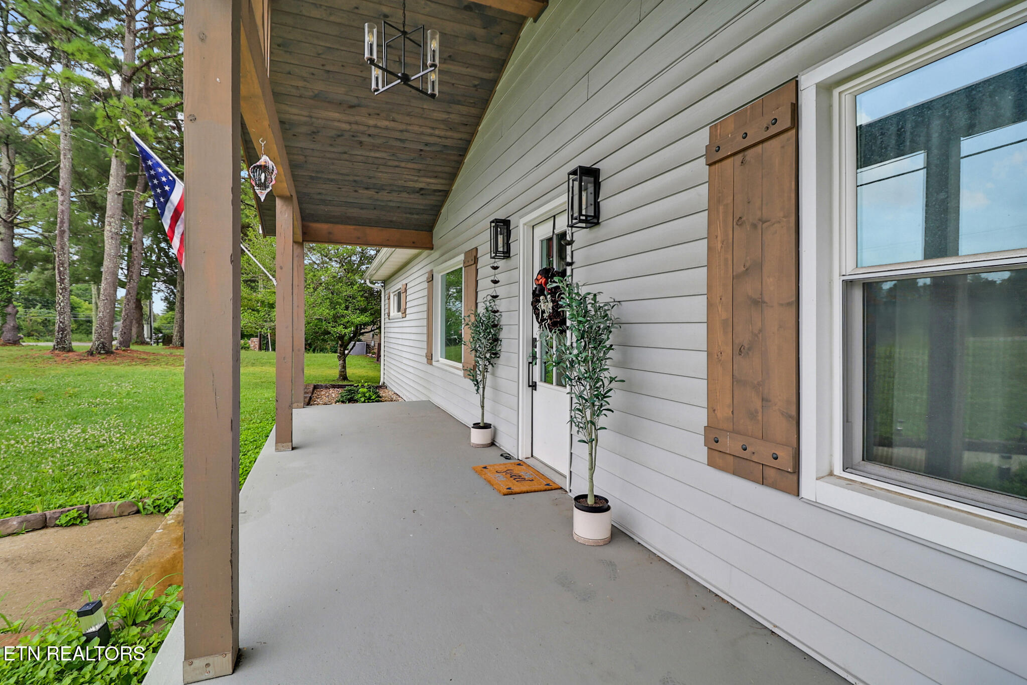 1177 Sparta Highway Crossville TN 38572