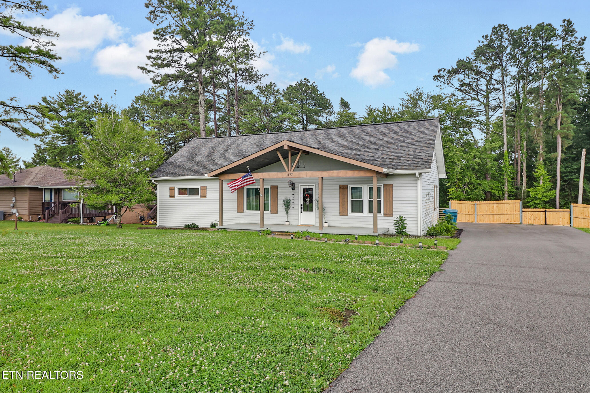 1177 Sparta Highway Crossville TN 38572