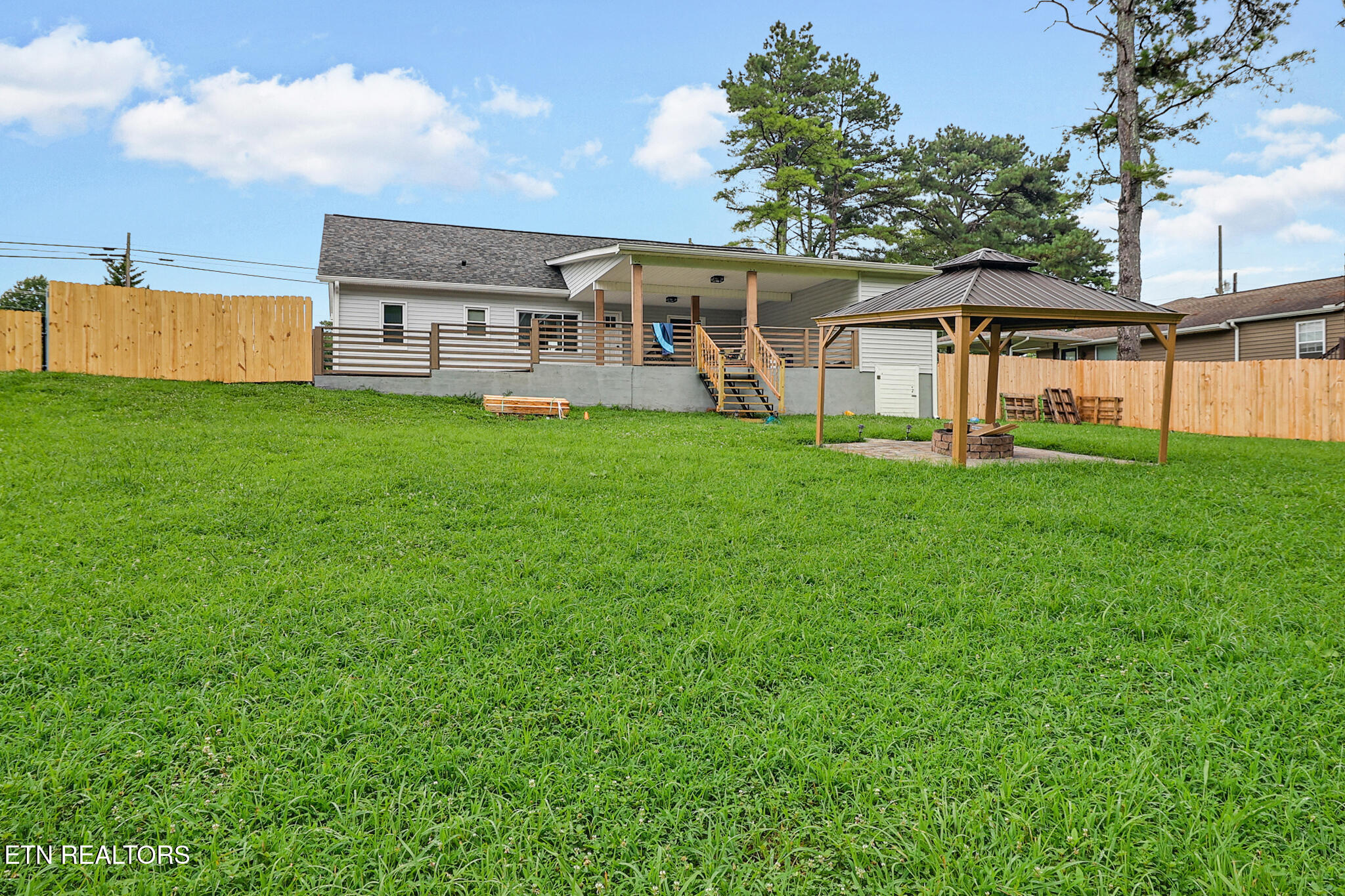1177 Sparta Highway Crossville TN 38572