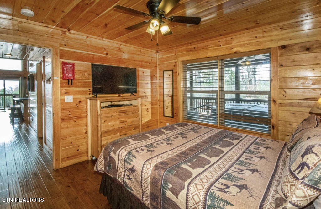 1607 Ridgecrest Drive Sevierville TN 37876