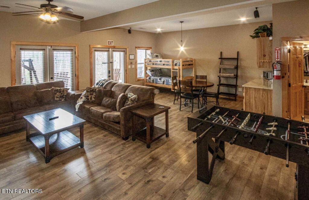 1607 Ridgecrest Drive Sevierville TN 37876