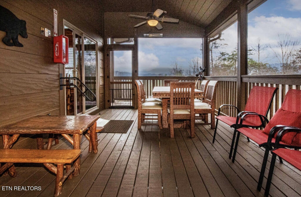 1607 Ridgecrest Drive Sevierville TN 37876