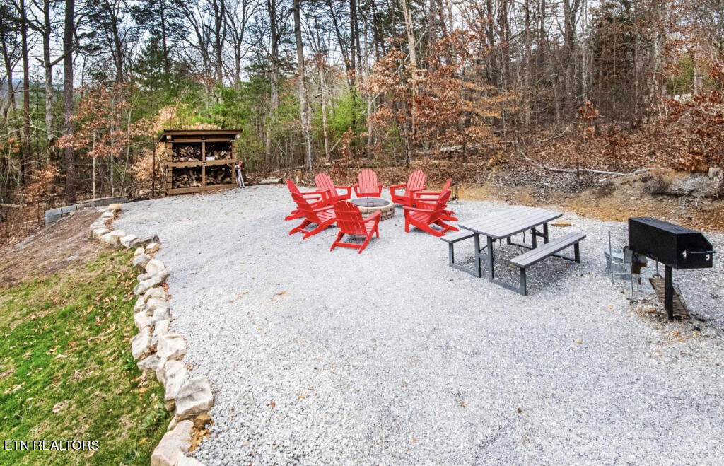 1607 Ridgecrest Drive Sevierville TN 37876