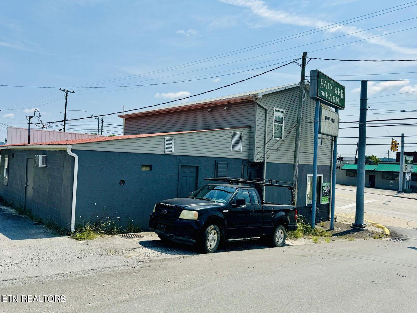 202 N Broadstreet New Tazewell TN 37825