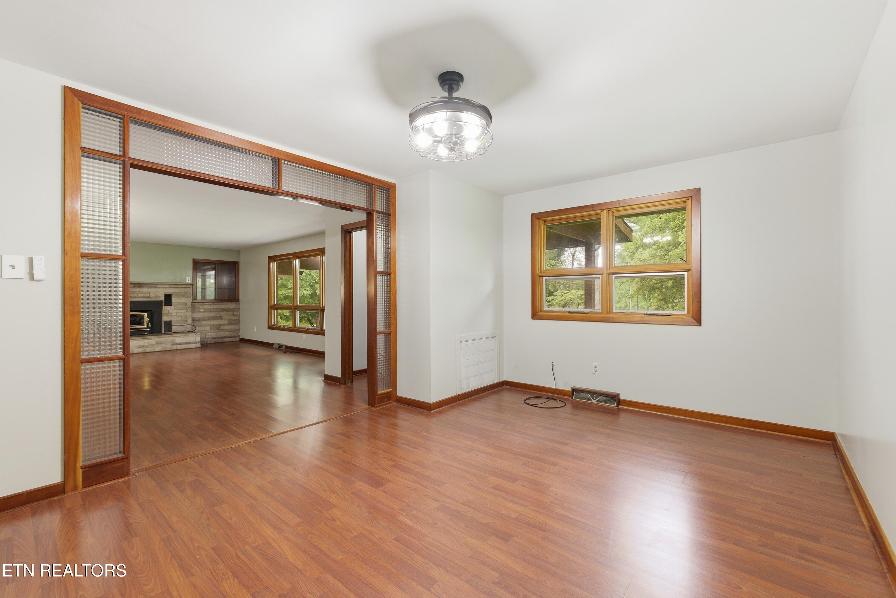 325 Vernal Drive Harriman TN 37748