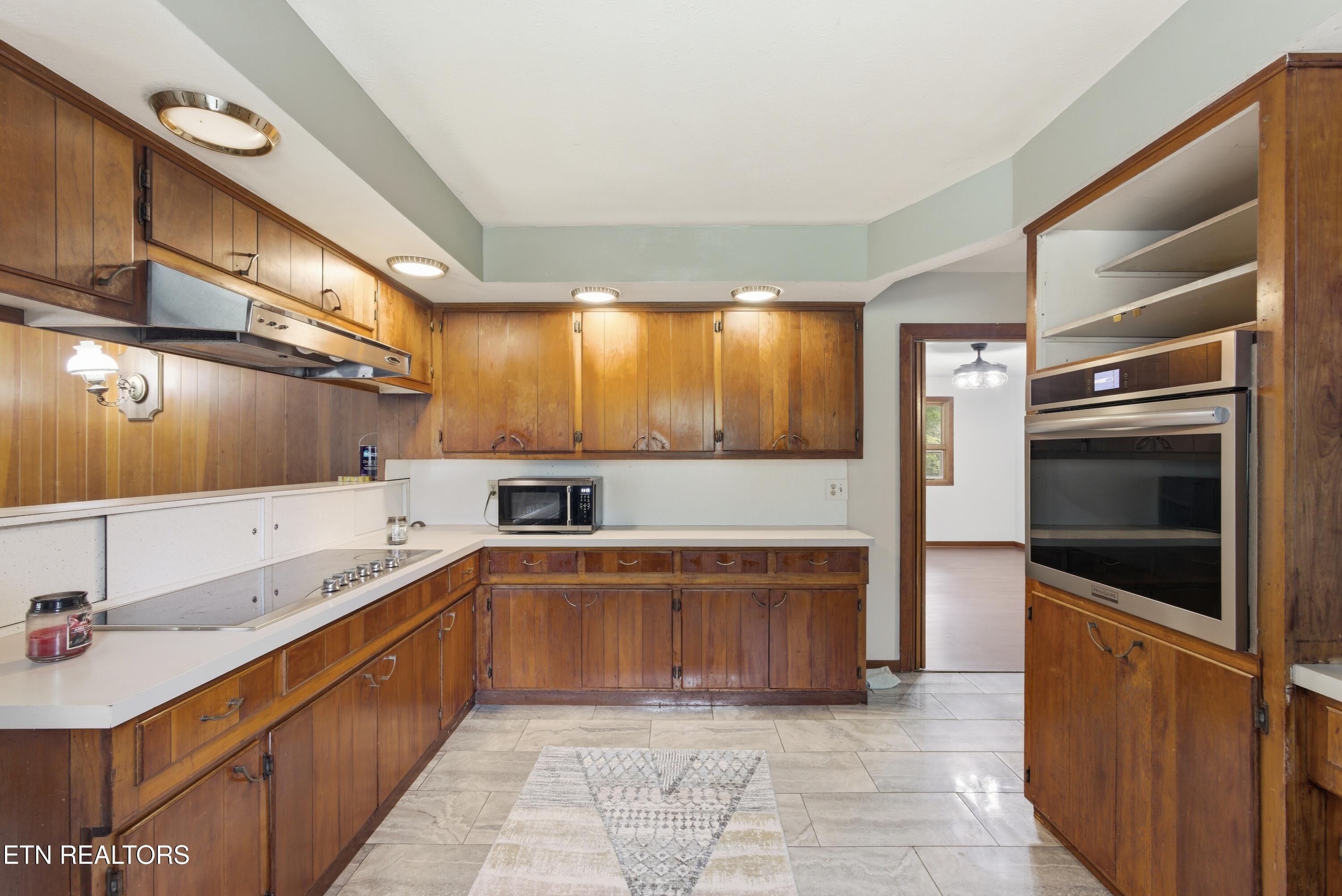 325 Vernal Drive Harriman TN 37748