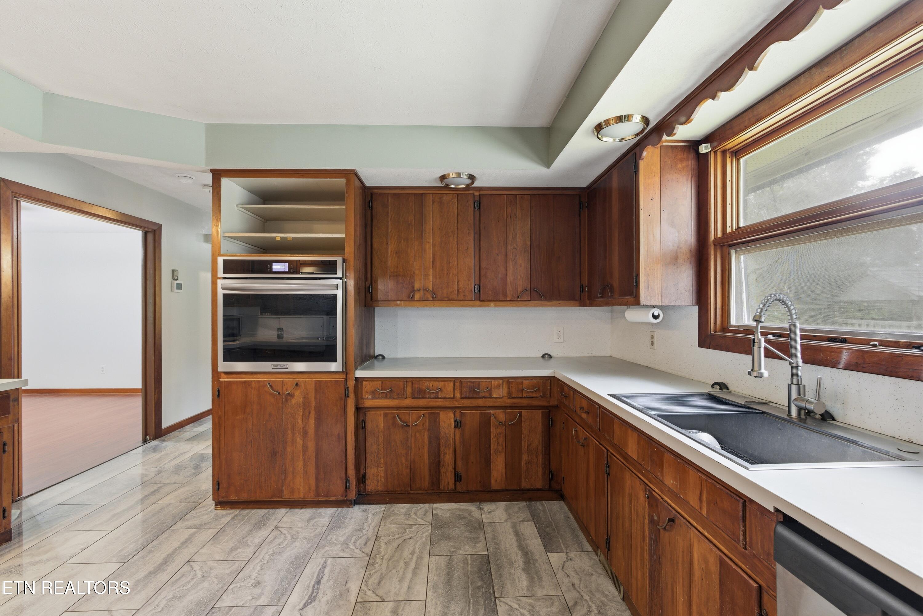 325 Vernal Drive Harriman TN 37748