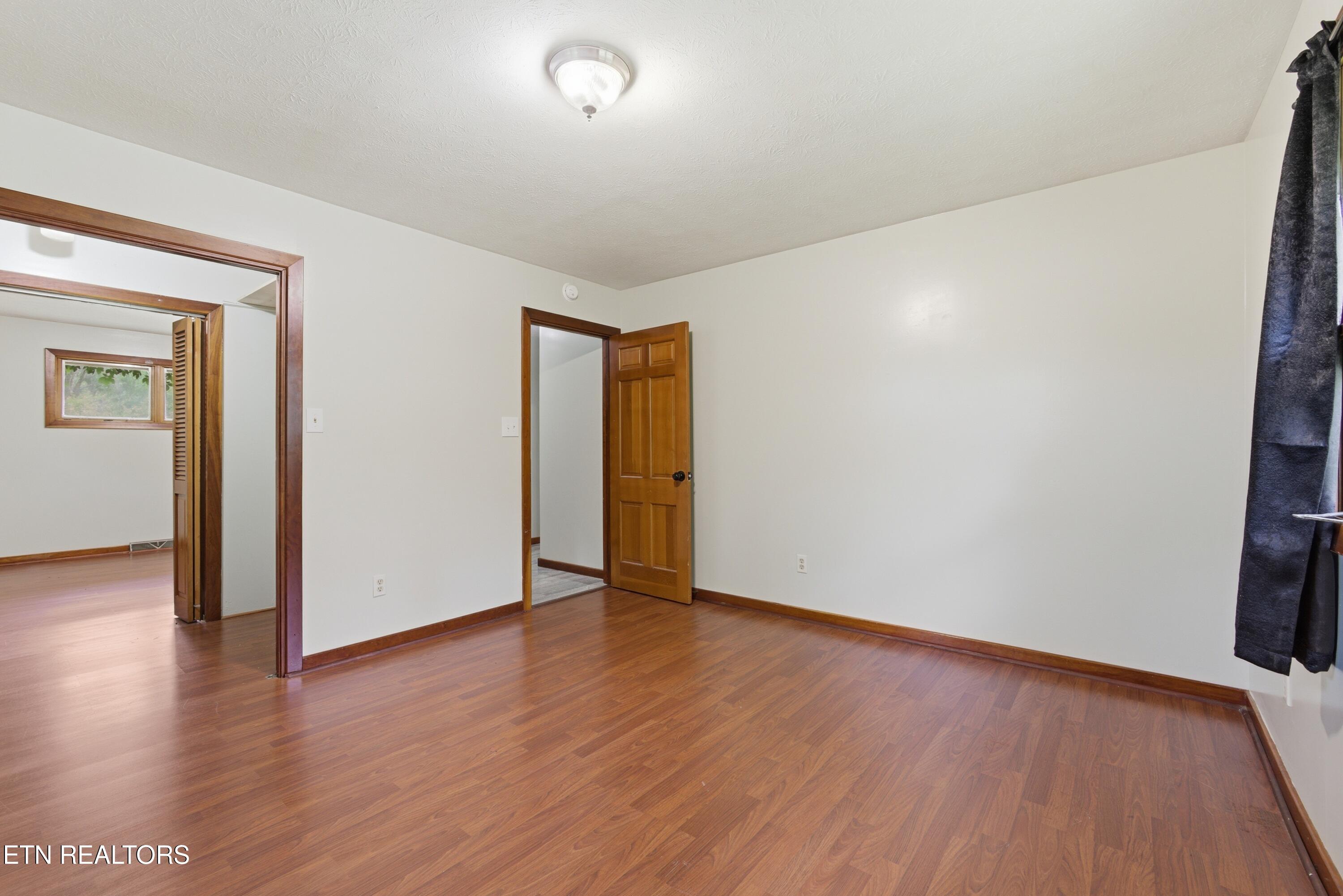 325 Vernal Drive Harriman TN 37748